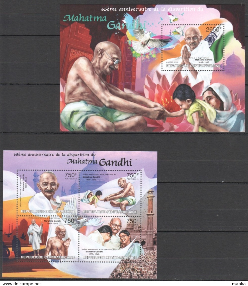 CA681 2013 CENTRAL AFRICA CENTRAFRICAINE GREAT HUMANISTS TRIBUTE TO MAHATMA GANDHI KB+BL MNH - Mahatma Gandhi