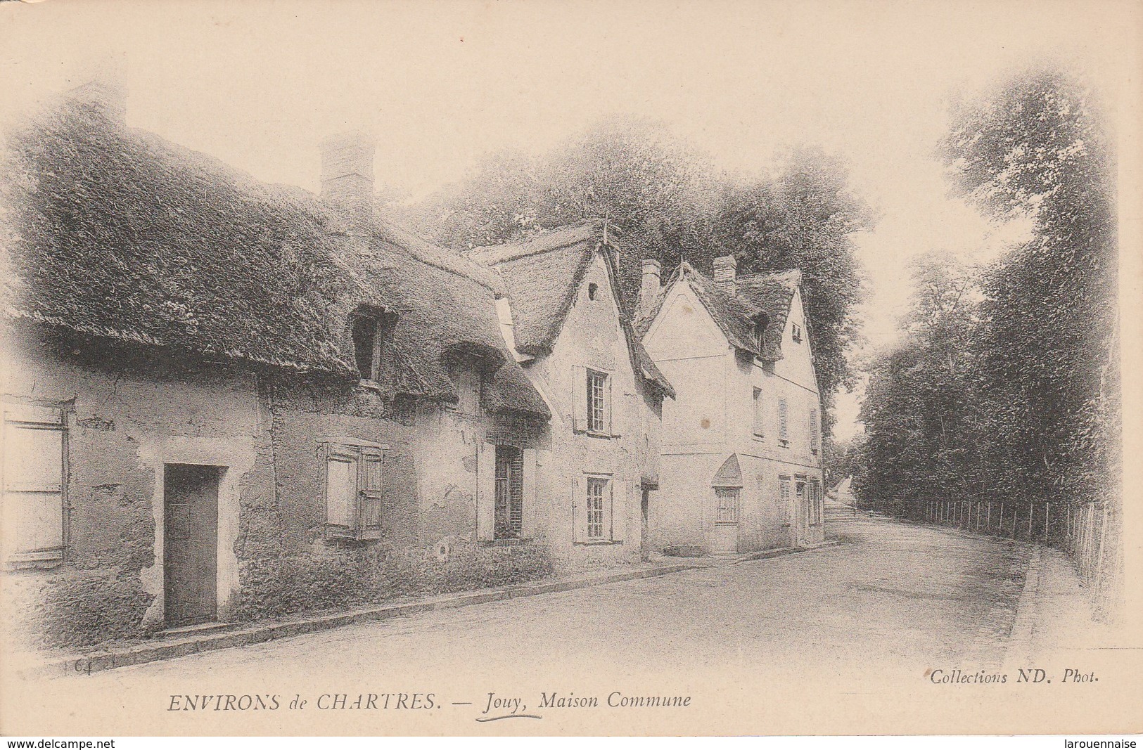 28 - JOUY - Maison Commune - Jouy