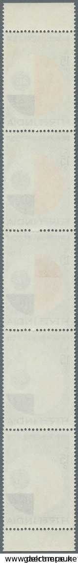 Indien: 1968, 15p. Art Exhibition, Vertical Strip Of Five With Slevedge At Top/at Base, Lower Two St - 1852 Sind Province