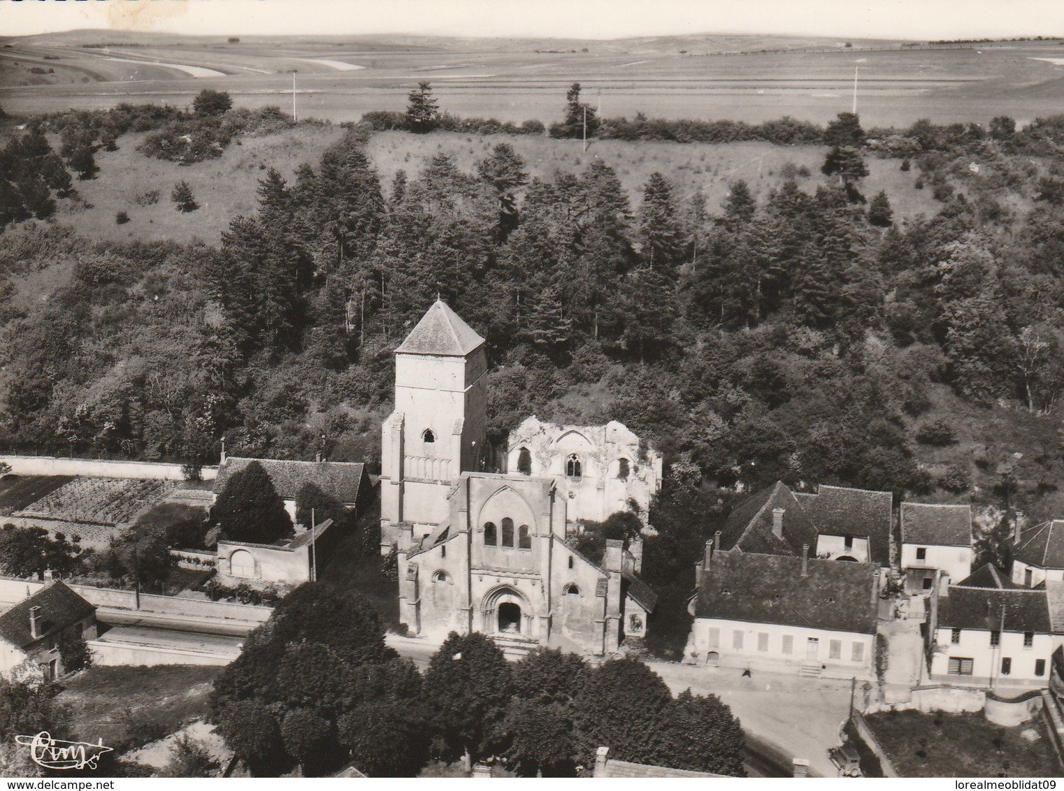 Gy-L'Eveque - Vue Aérienne De L'église - Other & Unclassified