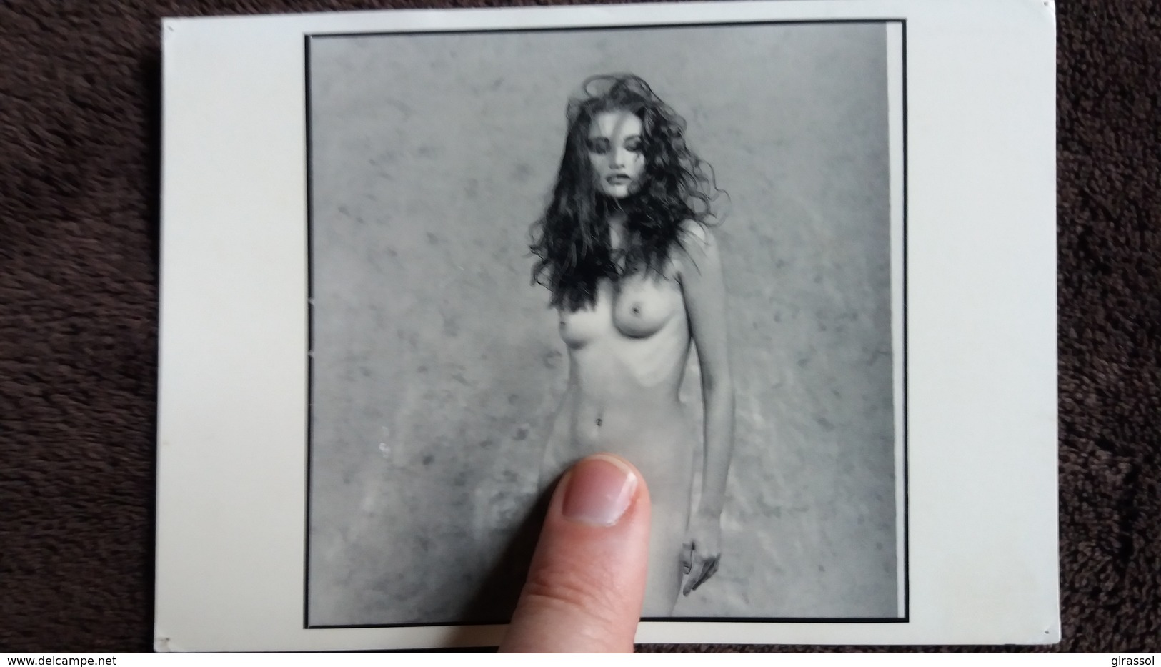 CPM FEMME NUE NU  BETTINA RHEIMS ANNA KARINA PARIS 1988 MUSEE DE L ELYSEE - Fotografía