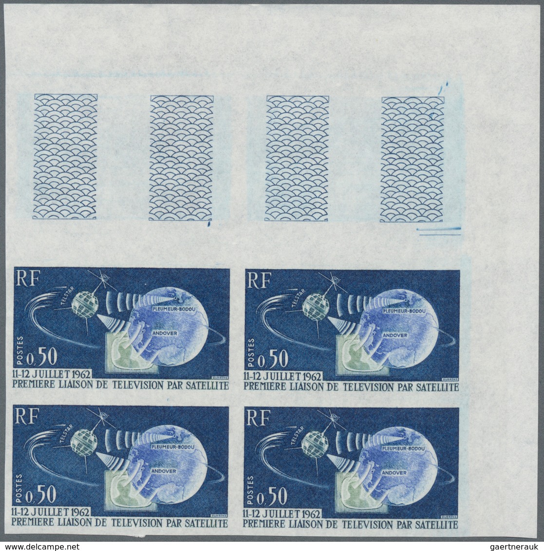 Frankreich: 1962/1963, Telecommunication Set Of Three (Telstar, Radio Station Pleumeur-Bodou And Rad - Unused Stamps