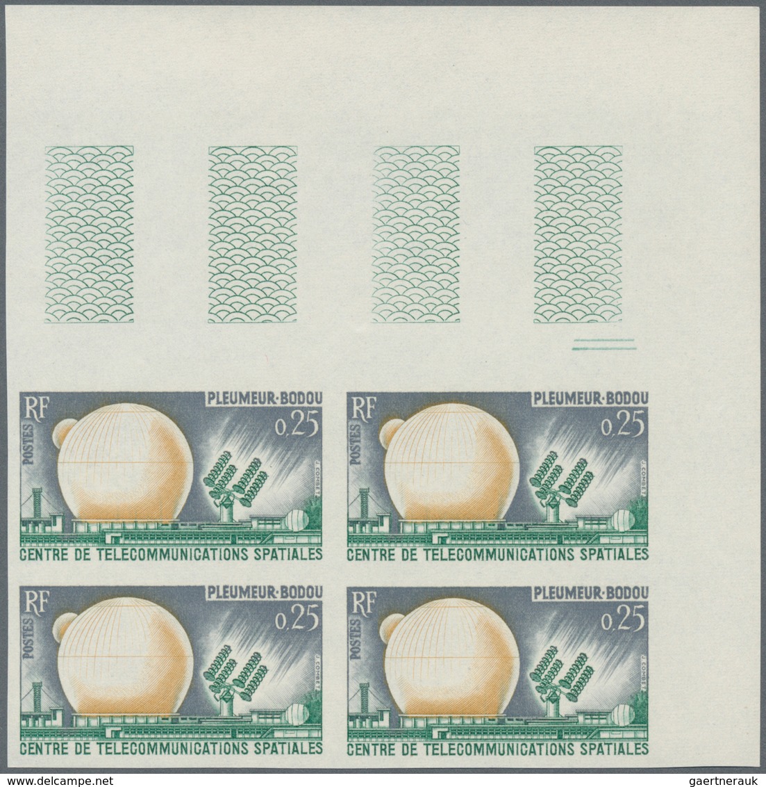 Frankreich: 1962/1963, Telecommunication Set Of Three (Telstar, Radio Station Pleumeur-Bodou And Rad - Unused Stamps