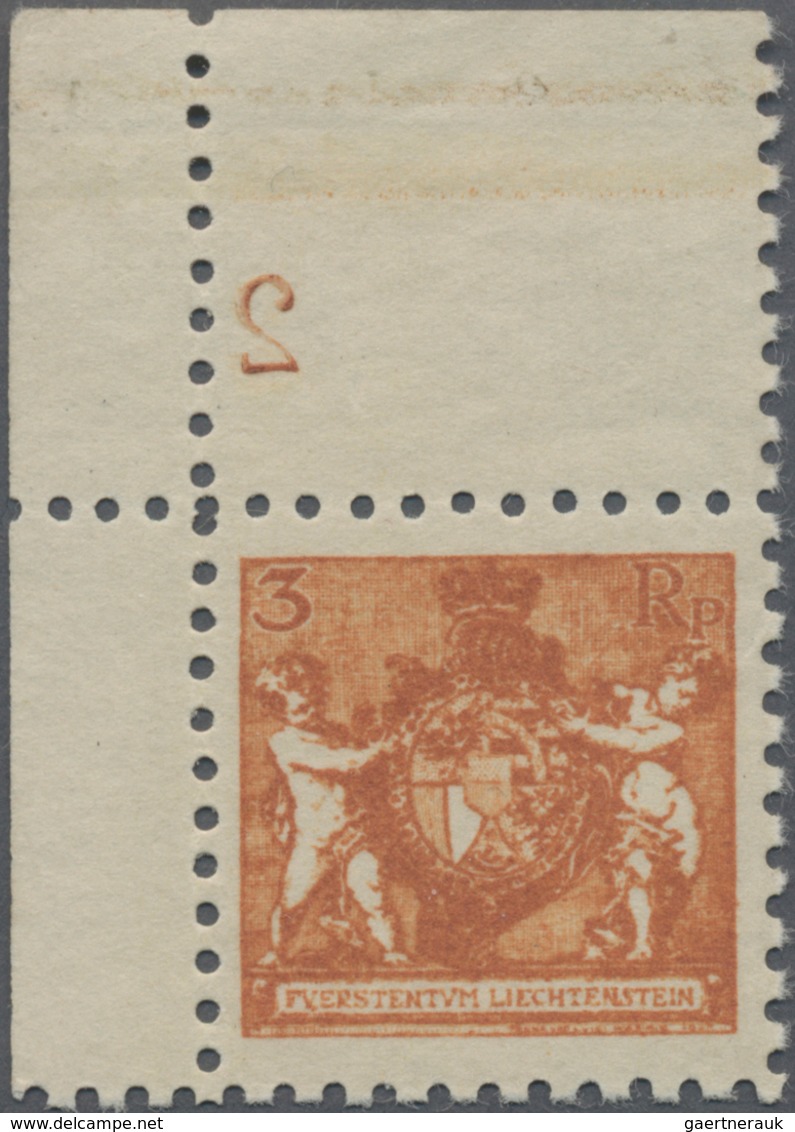 Liechtenstein: 1921, Freimarken Landeswappen, 3 Rp. Orange In Weiter Zähnung, Eckrandstück Links Obe - Briefe U. Dokumente