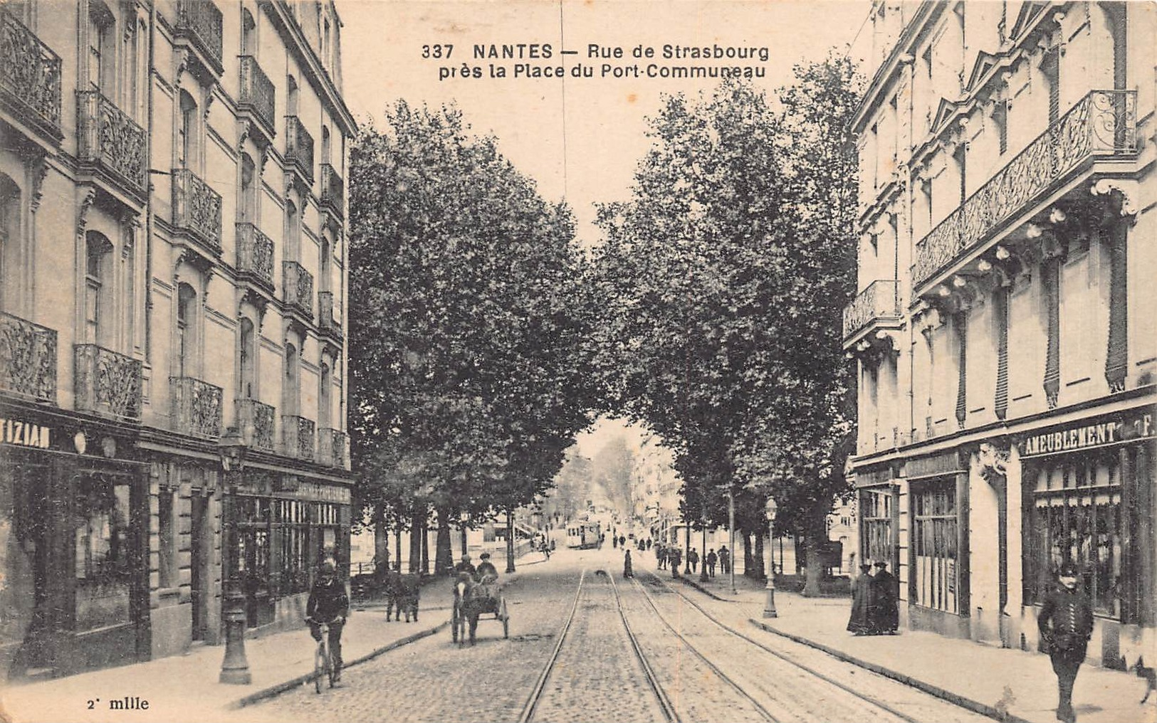 NANTES -  Rue De Strasbourg  Pres De La Place Du Port Communeau - Nantes