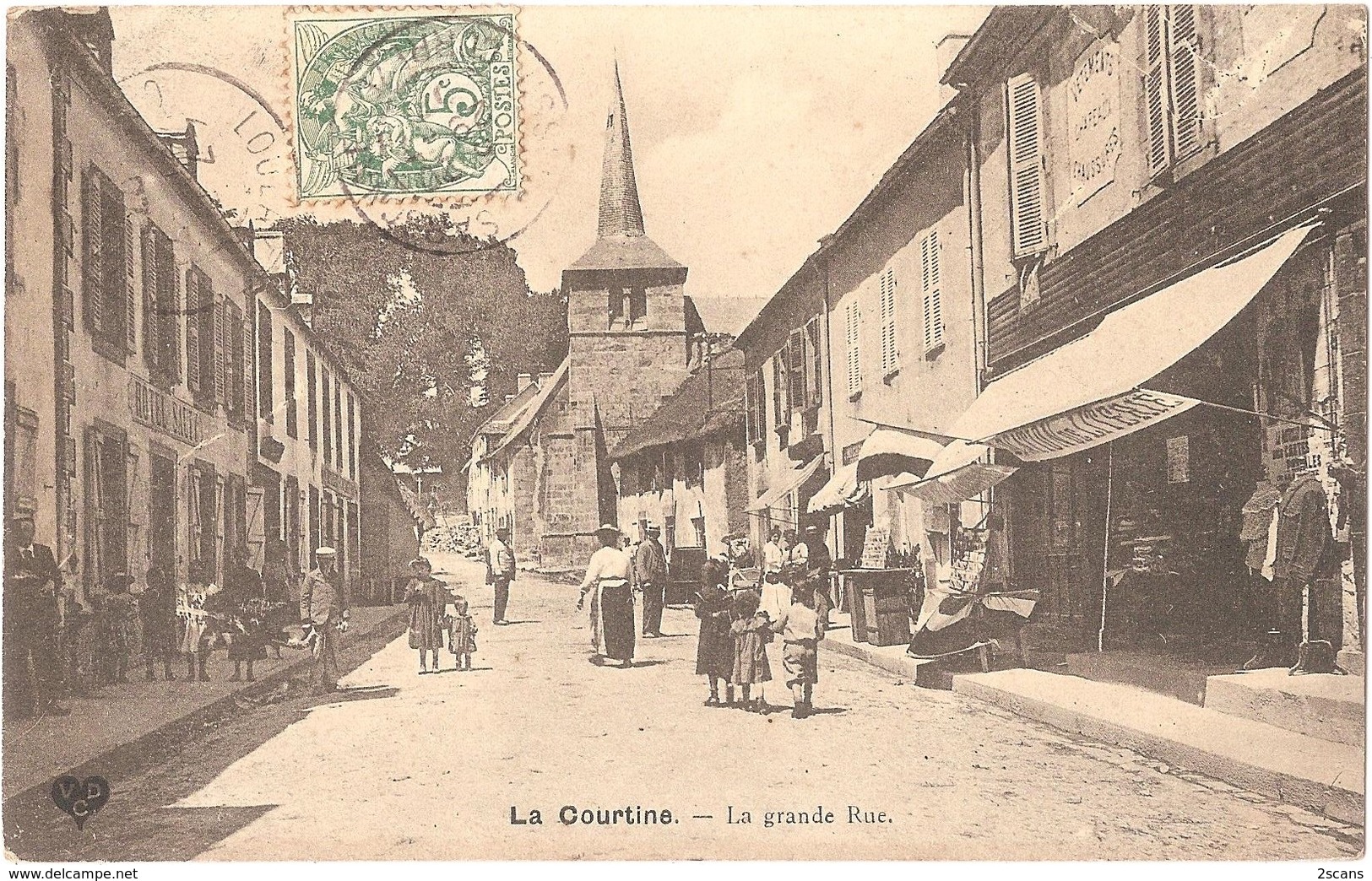 Dépt 23 - LA COURTINE - La Grande Rue - (VDC) - HÔTEL SAUTY à Gauche - La Courtine