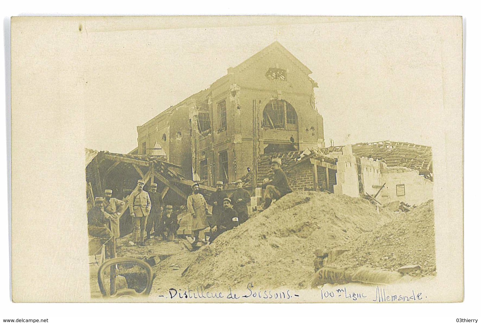 CARTE-PHOTO 02 SOISSONS LA DISTILLERIE APRES LE BOMBARDEMENT - Soissons