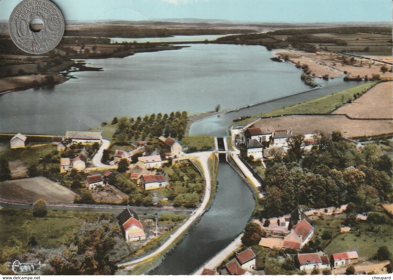 58 - Carte Postale Semi Moderne Dentelée De BAYE  Vue Aérienne - Saint-Honoré-les-Bains