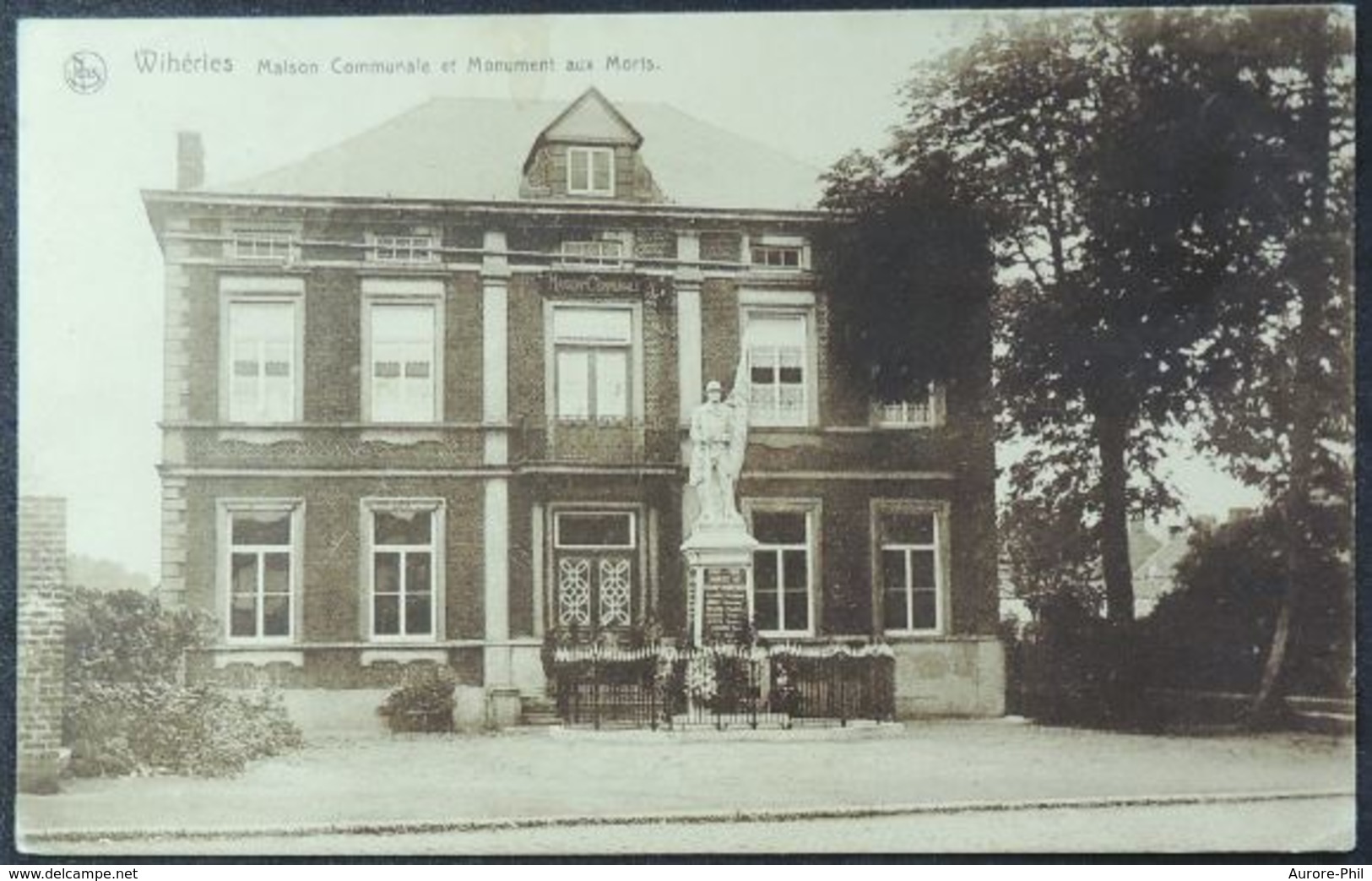 Whiéries Maison Communale Et Monument Aux Morts - Dour