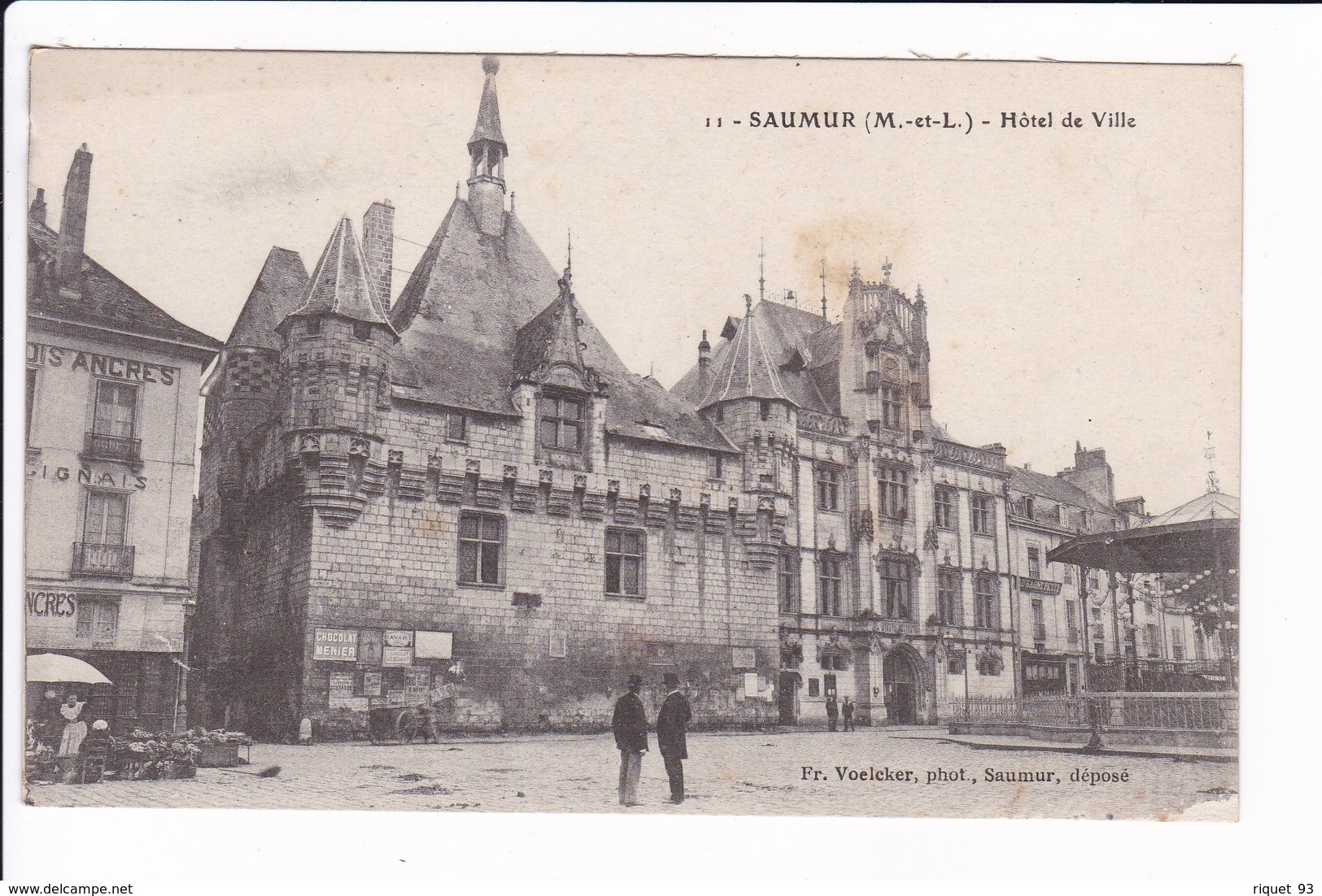 11 - SAUMUR - Hôtel De Ville - Saumur