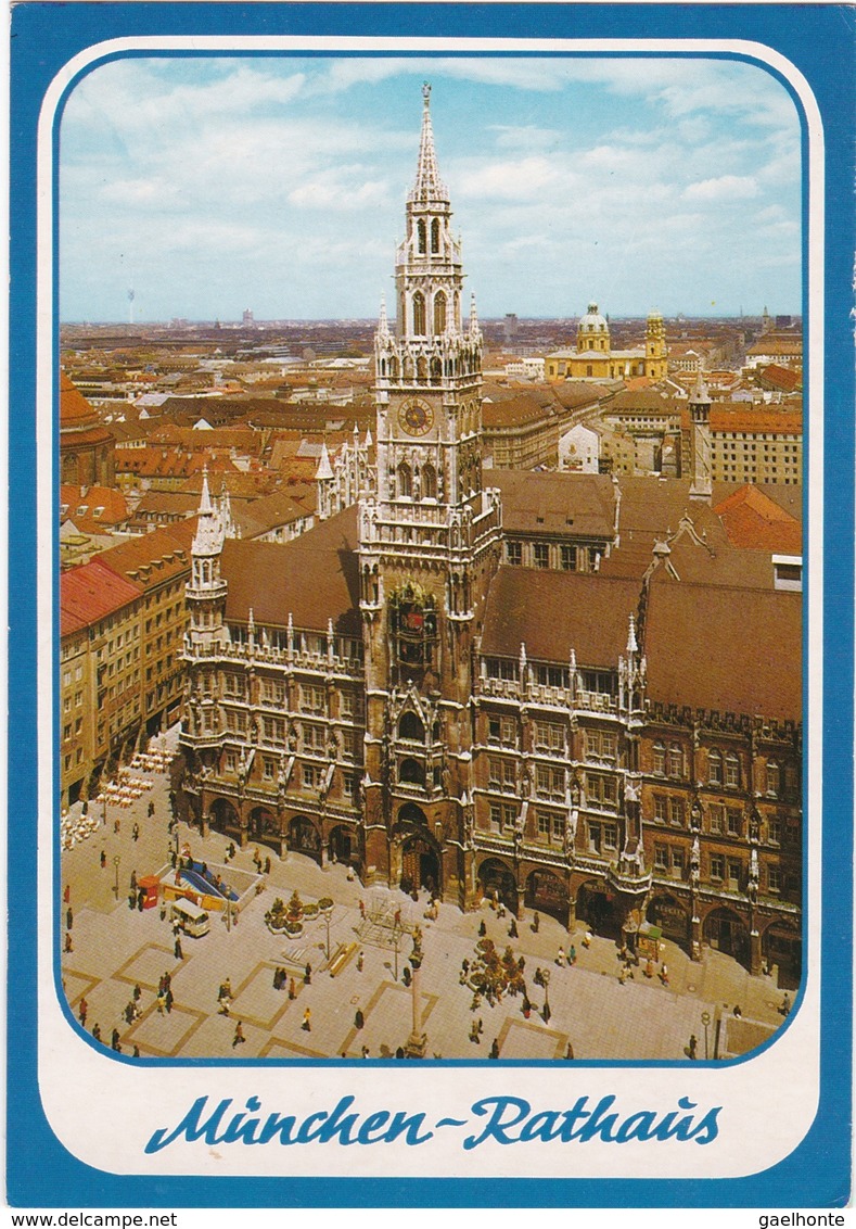 E1801 MÜNCHEN - MARIENPLATZ UND RATHAUS - Muenchen