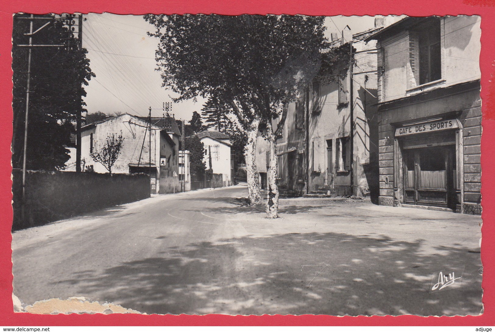 CPSM-84 - BÉDARRIDES - Avenue De La Gare - Café Des Sports  *2 SCANS - Bedarrides