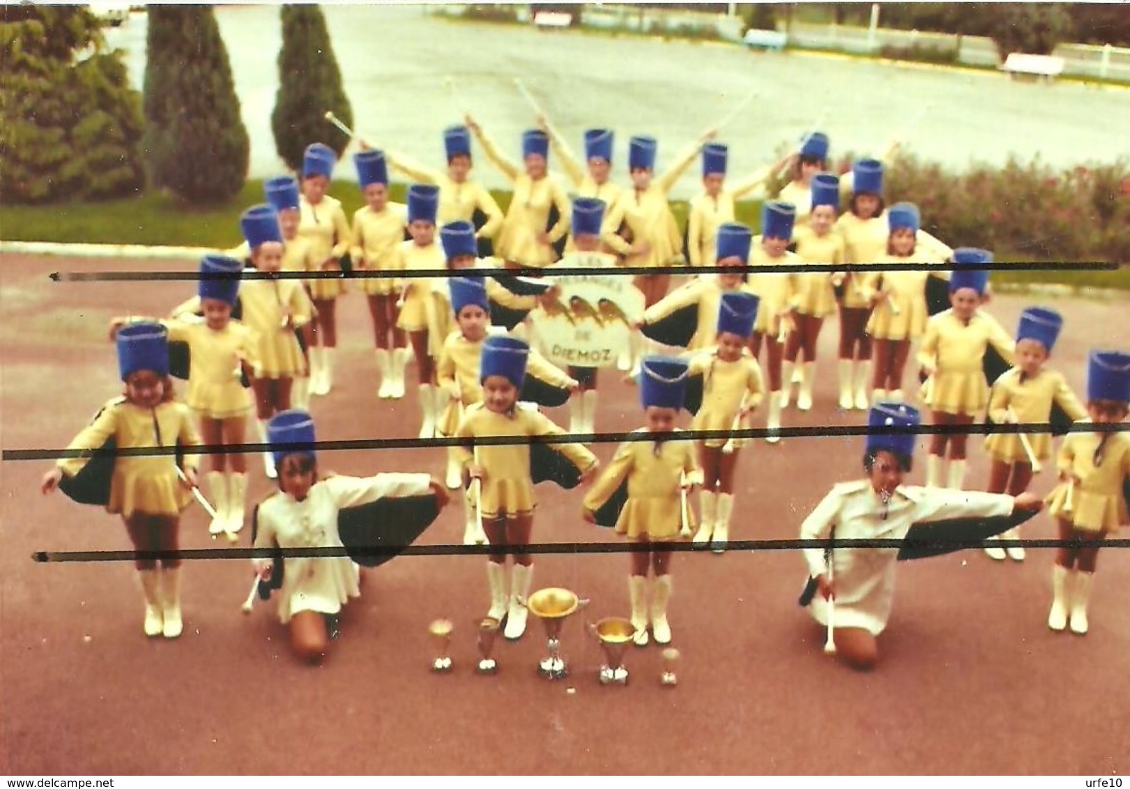 38 - DIEMOZ - PHOTO DES MAJORETTES - Musique Et Musiciens