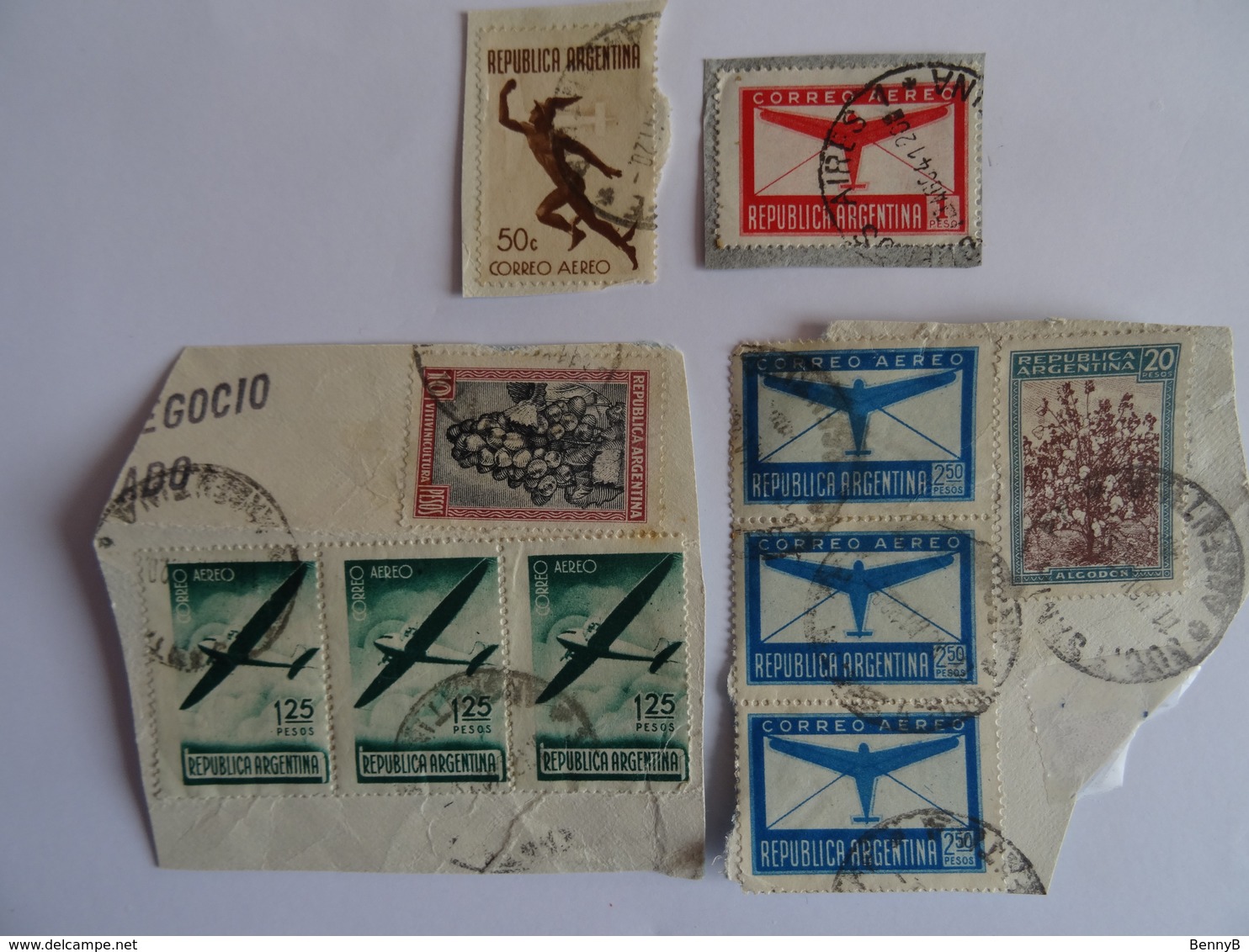 ARGENTINE-10 Timbres :  POSTE AERIENNE 1940 PA21/ PA22/ PA23x3/ PA24x3 Sur Fragments  +  383/384 1936 (Yvert) - SEE SCAN - Aéreo