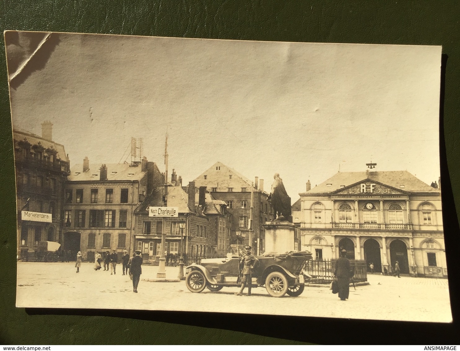 Photographie Place Turenne,Occupation Allemende - Sedan