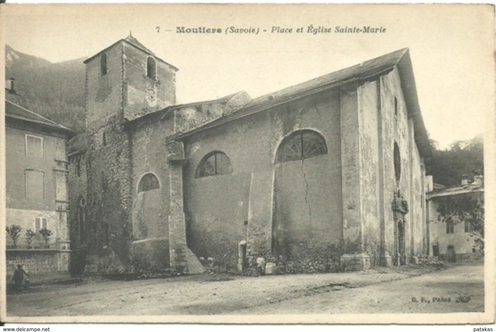 Moutiers - Place Et église Sainte-Marie  (Z181) - Moutiers