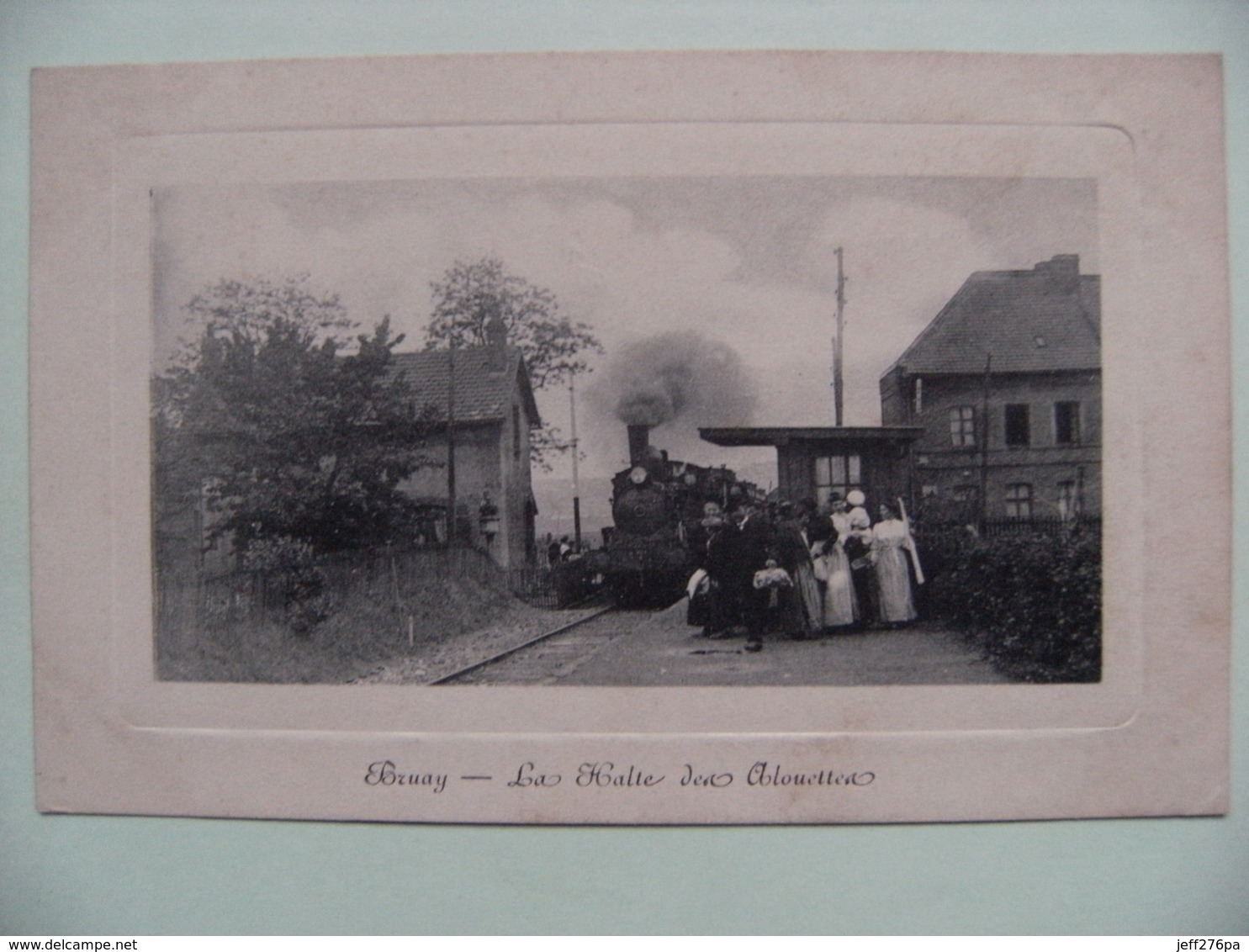 CPA 62 Bruay-en-Artois Par Béthune - La Halte Des Alouettes - Vue De L'arrivée Du Train En Gare   A Voir ! - Autres & Non Classés