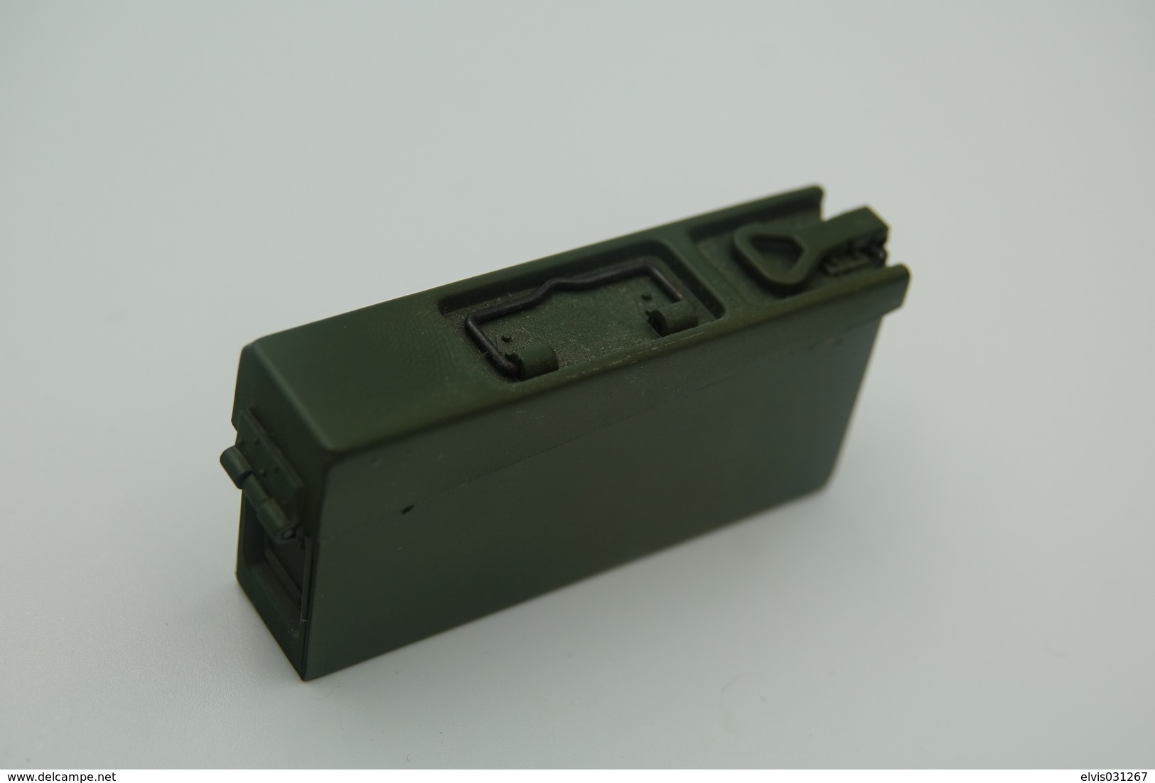 Vintage DRAGON IN DREAMS PARTS : GERMAN MG42 AMMO BOX  - Original - Scale 1/6 - DRAGON DID - Action Man