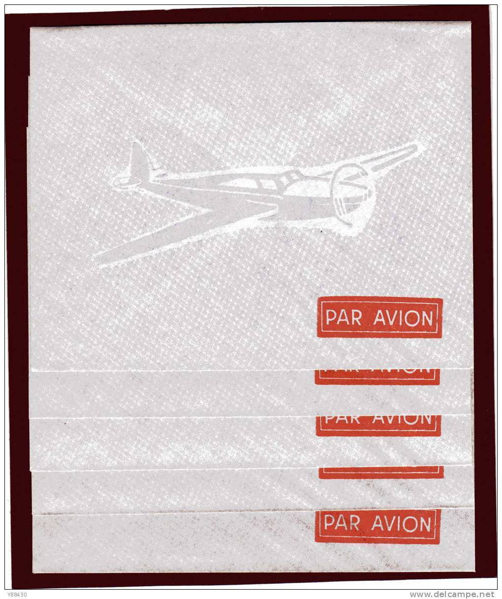 Pochette Pour Courrier - POSTE  AERIENNE . 5 Enveloppe Par Avion  Et  5 Feuilles De Papier Par Avion - Année  1940/50. - Matériel Et Accessoires