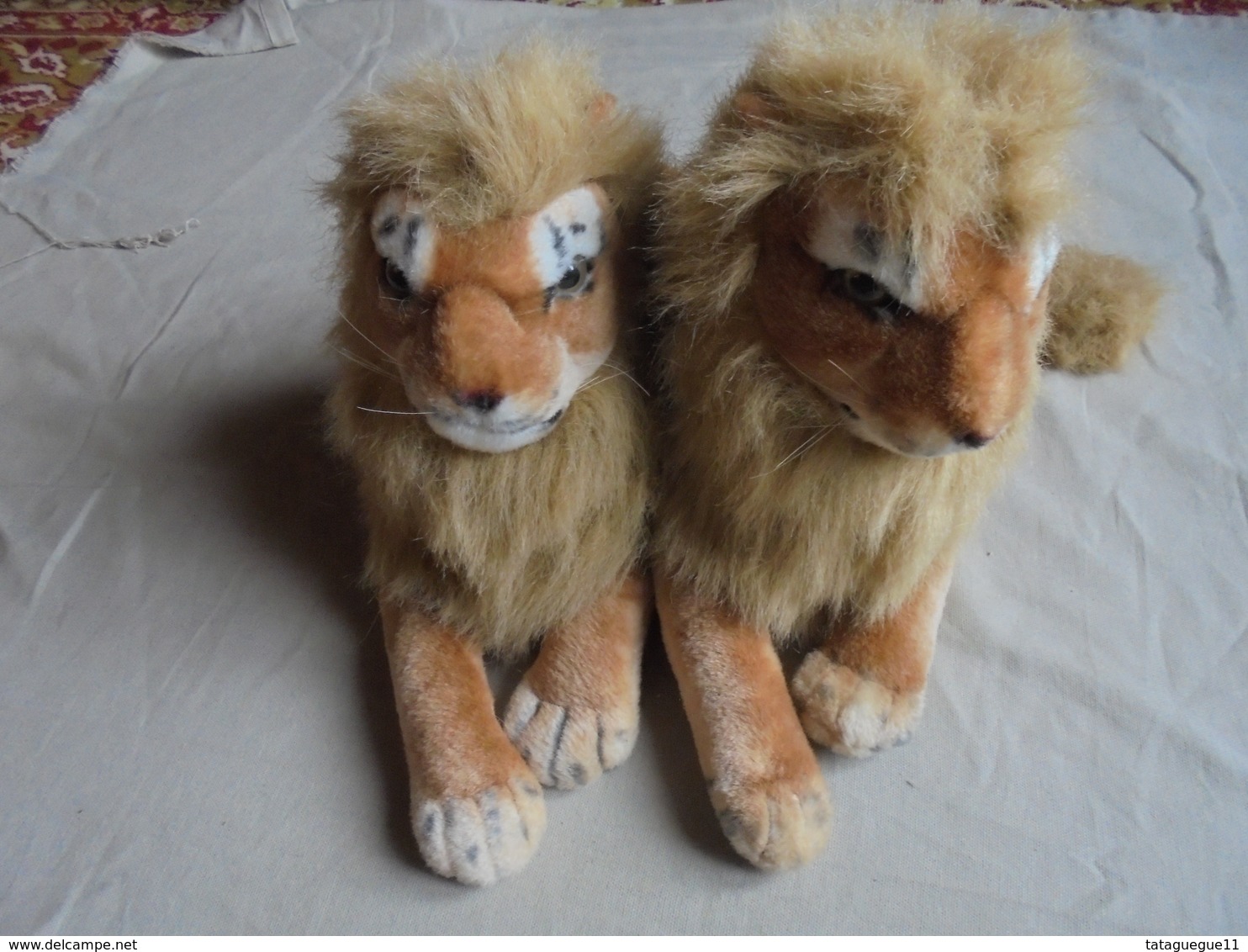 Couple de Lions en peluche