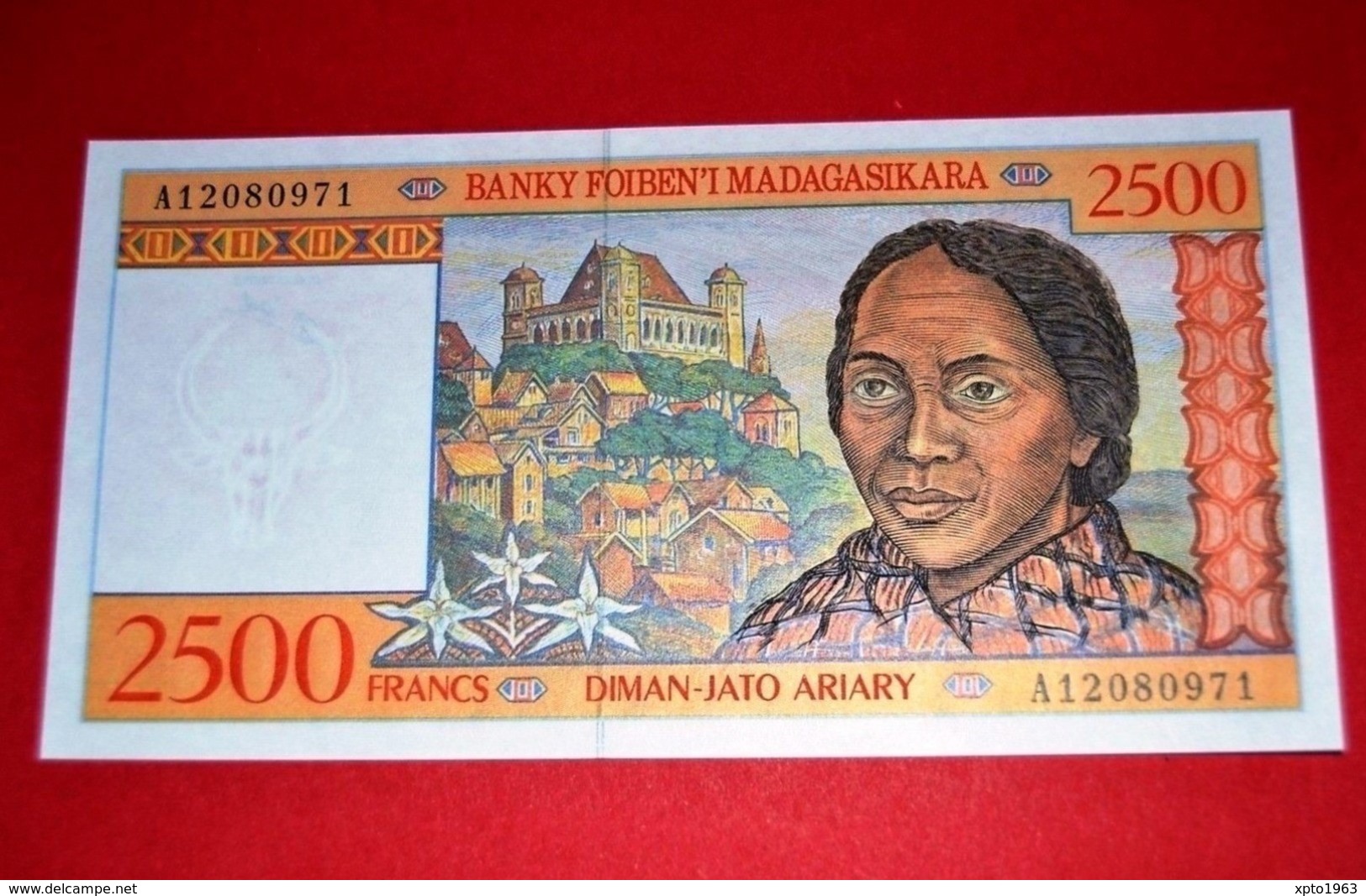 MADAGASCAR 2500 Francs - 1998 Pick 81 UNC - FDS - NEUF - Madagascar