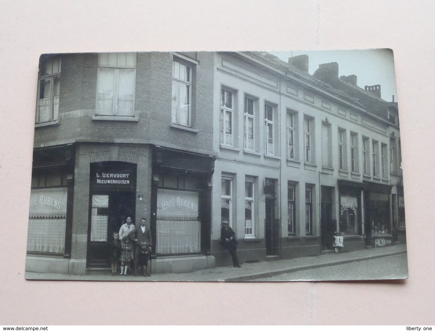 Café RUBENS ( L. Vervoort - Nieuwenhuysen ) ( Fotokaart Fr. Van Camp BORGERHOUT) Anno 19?? ( Zie Foto's Voor Detail ) ! - Lieux