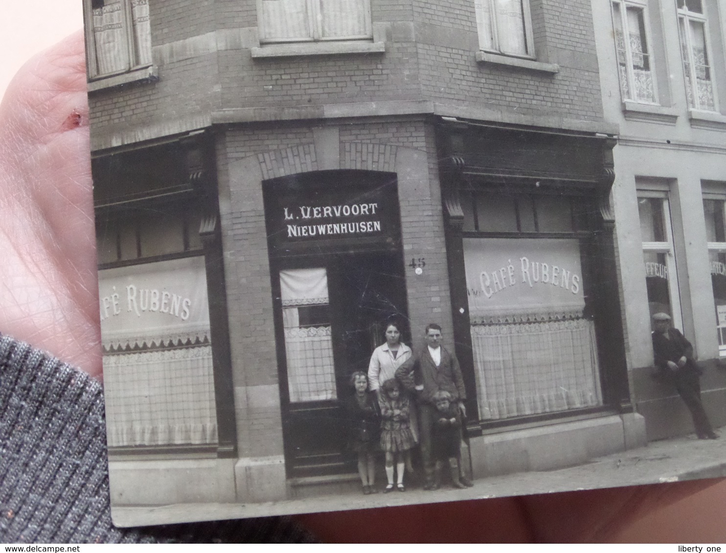 Café RUBENS ( L. Vervoort - Nieuwenhuysen ) ( Fotokaart Fr. Van Camp BORGERHOUT) Anno 19?? ( Zie Foto's Voor Detail ) ! - Lieux