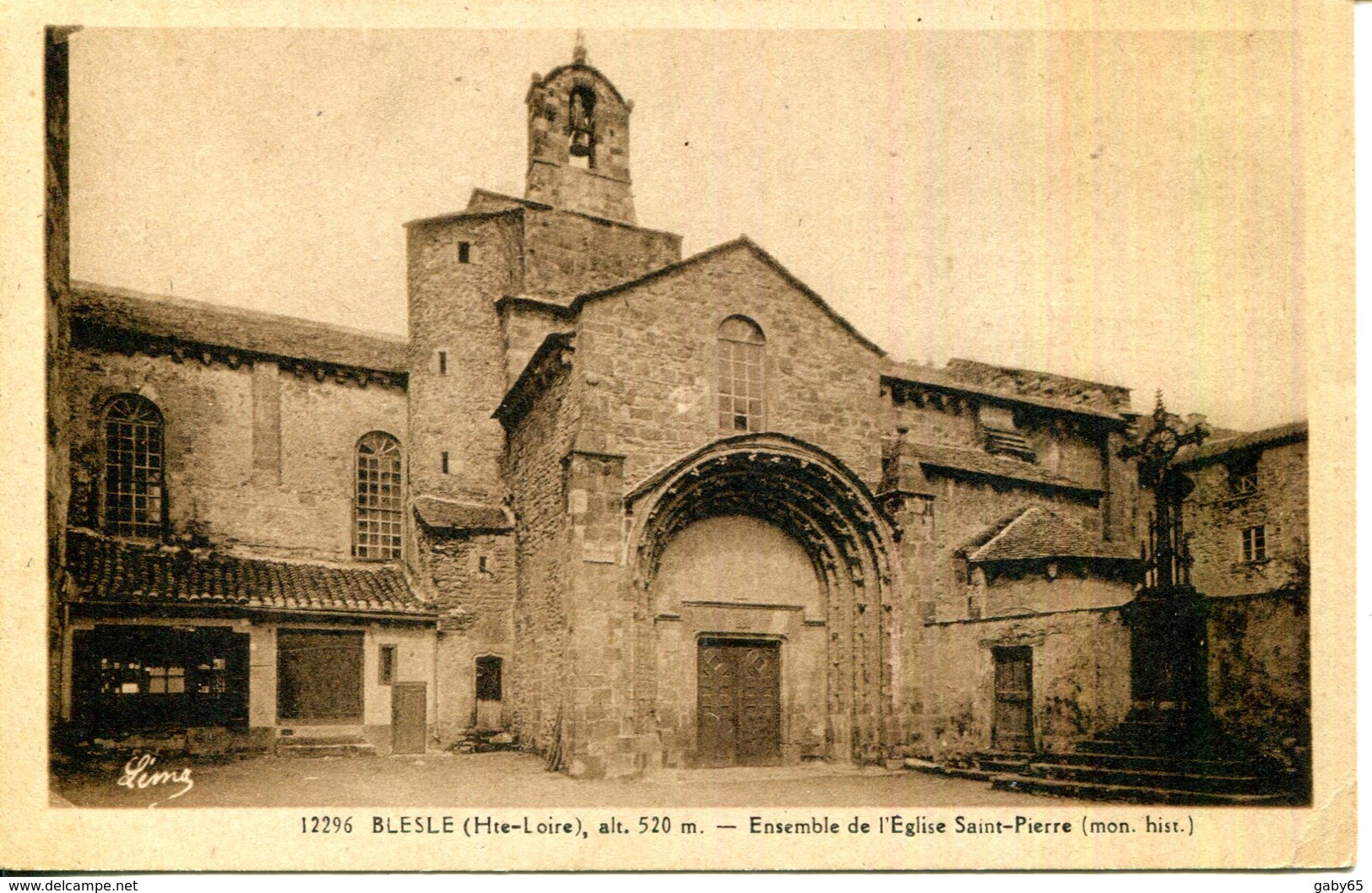 43.HAUTE LOIRE.BLESLE.ENSEMBLE DE L'EGLISE SAINT PIERRE. - Blesle