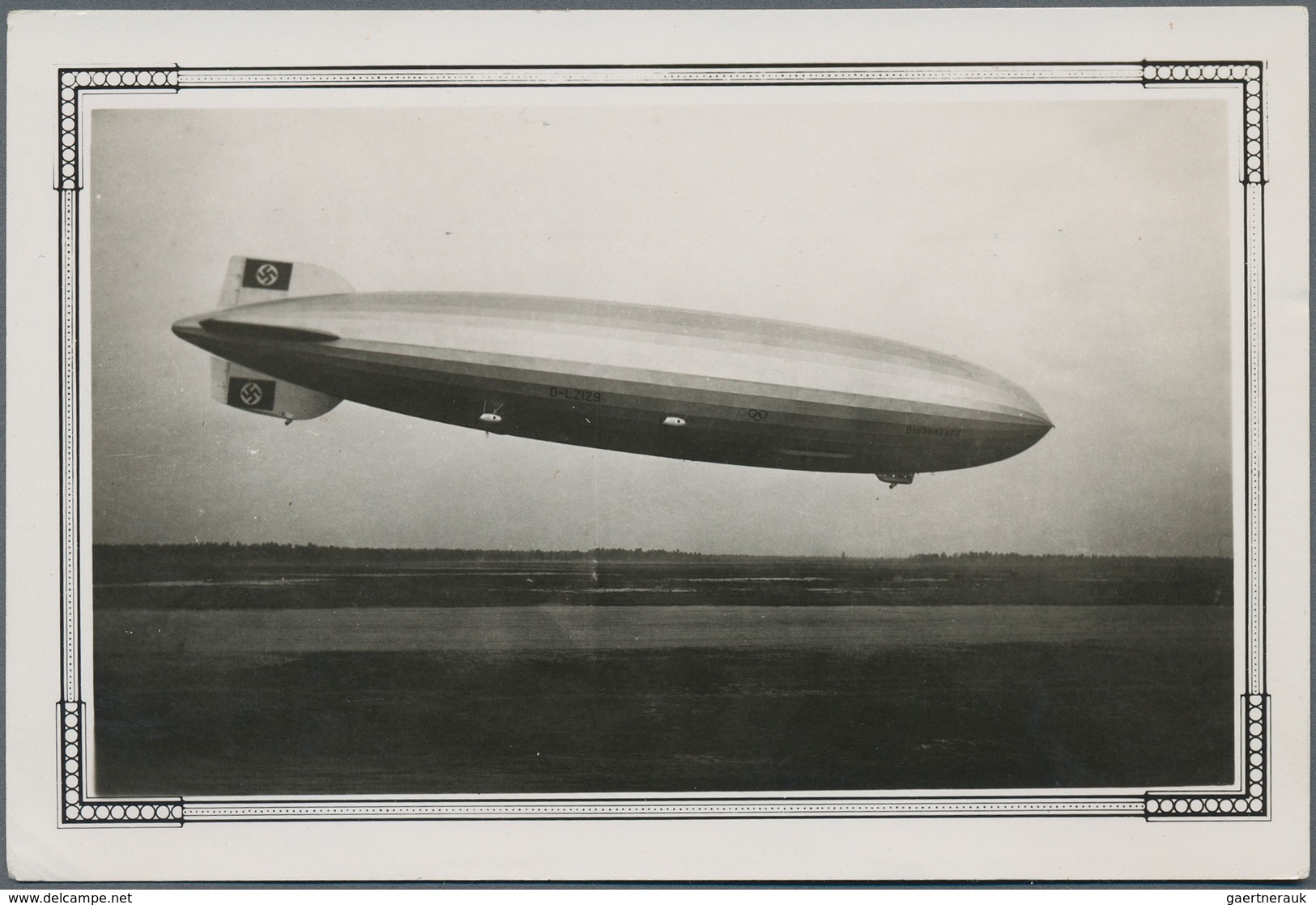 Ansichtskarten: Motive / Thematics: ZEPPELIN: Over 140 Zeppelin postcards, mostly Real Photos with t