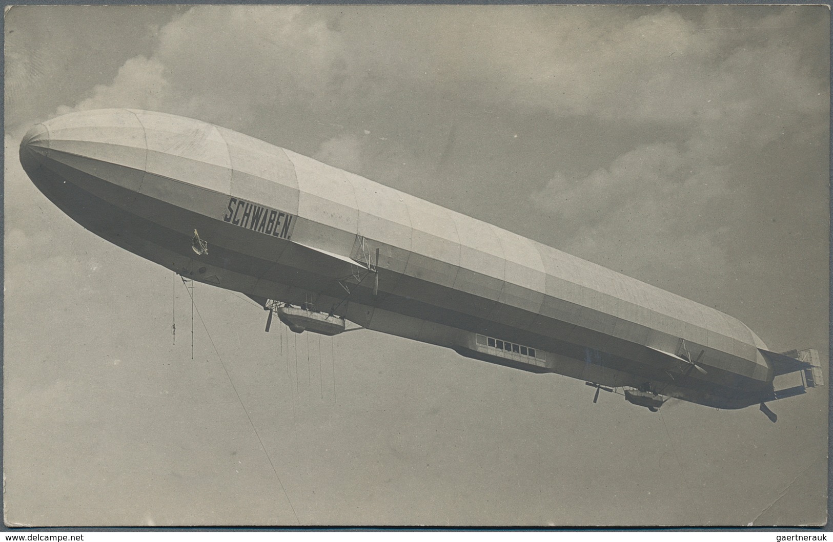 Ansichtskarten: Motive / Thematics: ZEPPELIN: Over 140 Zeppelin postcards, mostly Real Photos with t