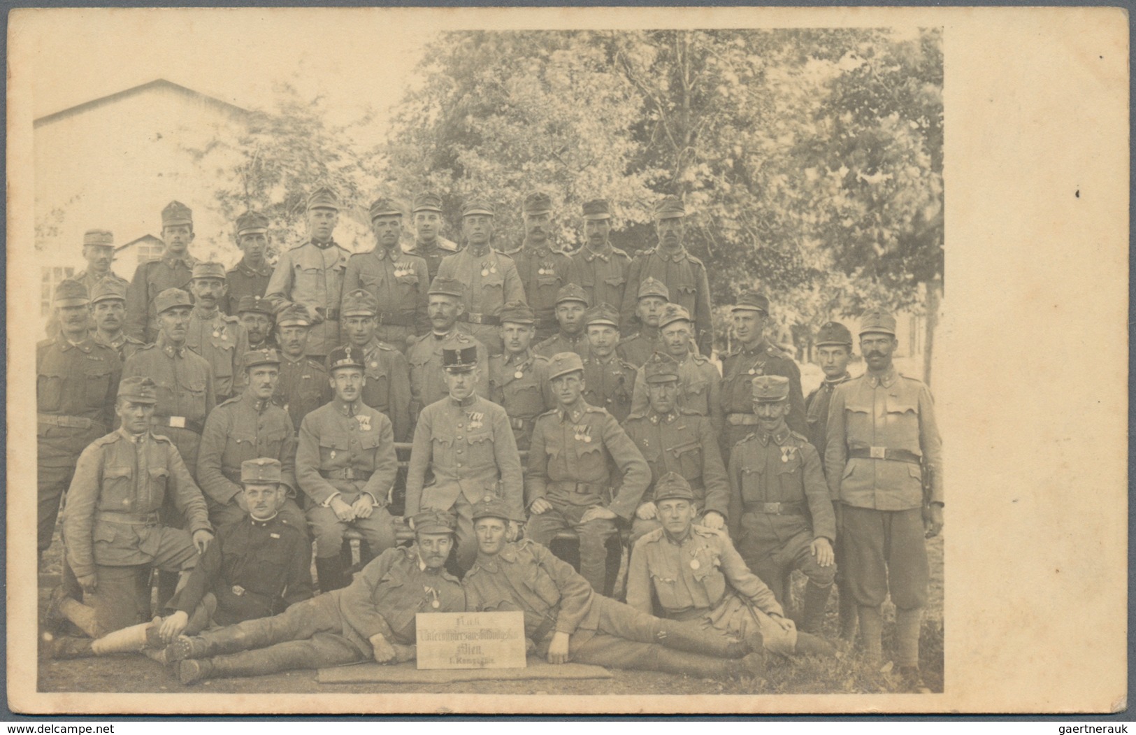 Ansichtskarten: Österreich: WIEN FOTOS Und ECHTFOTOKARTEN. Kleines Lot Mit 57 Historischen Ansichtsk - Sonstige & Ohne Zuordnung