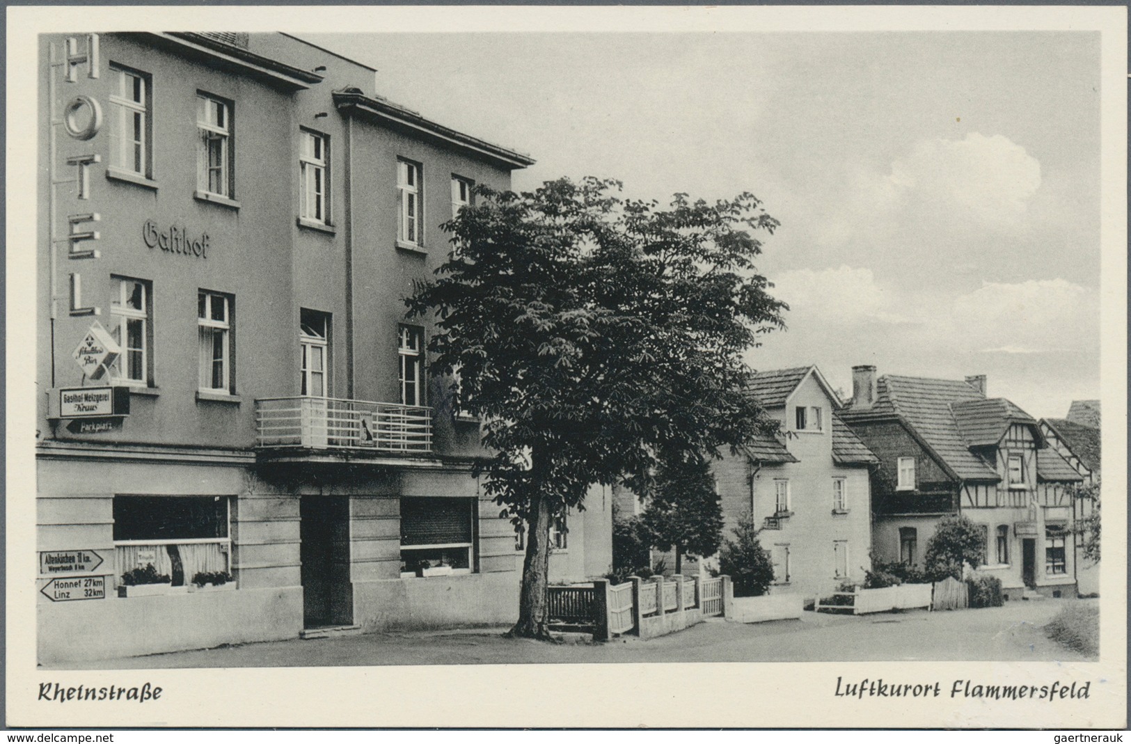 Ansichtskarten: KARTON, Mit Gut 1250 Historischen Ansichtskarten Ab Ca. 1900 Bis In Die 1970er Jahre - 500 Karten Min.