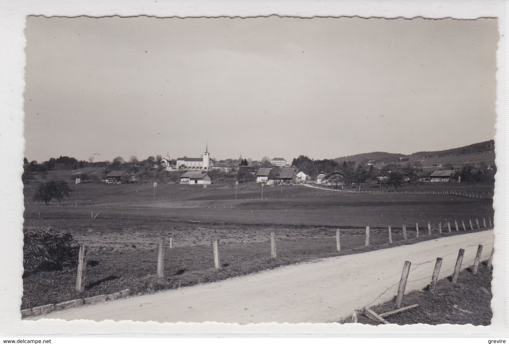 Sorens, Vue Du Bas Vers L'église - Sorens