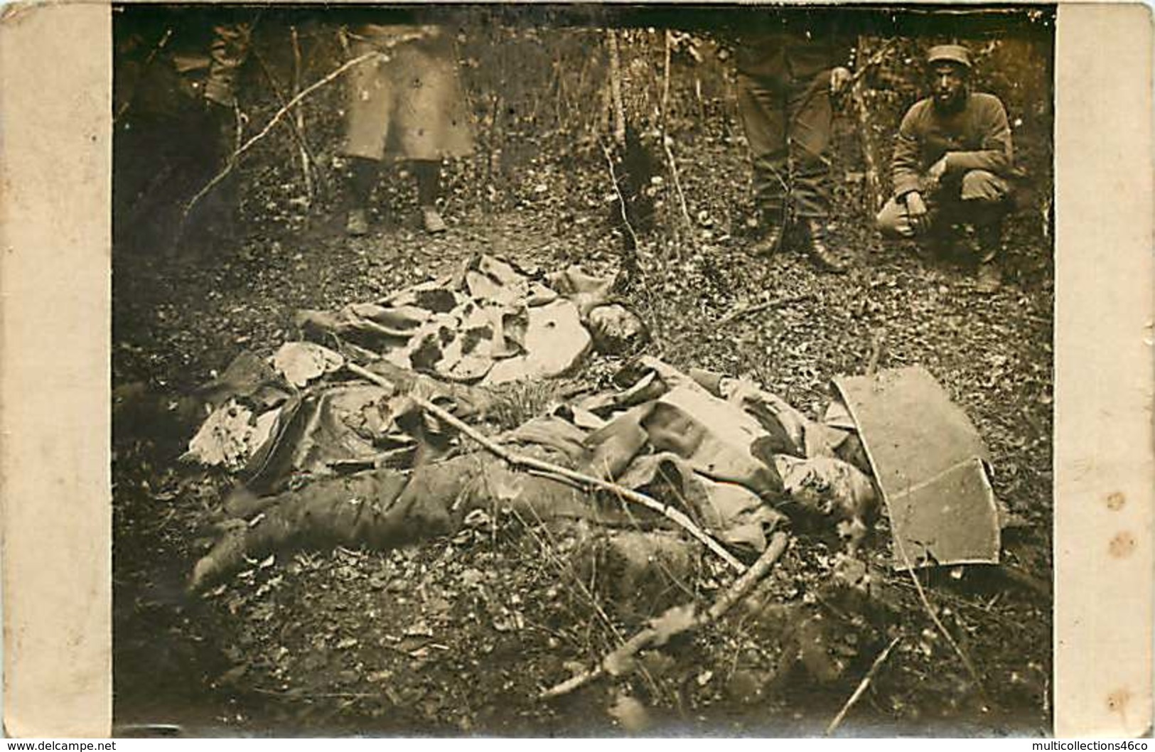 250120B - CARTE PHOTO GUERRE 1914 18 MILITARIA - Charnier Mort Soldat Poilu - Guerre 1914-18