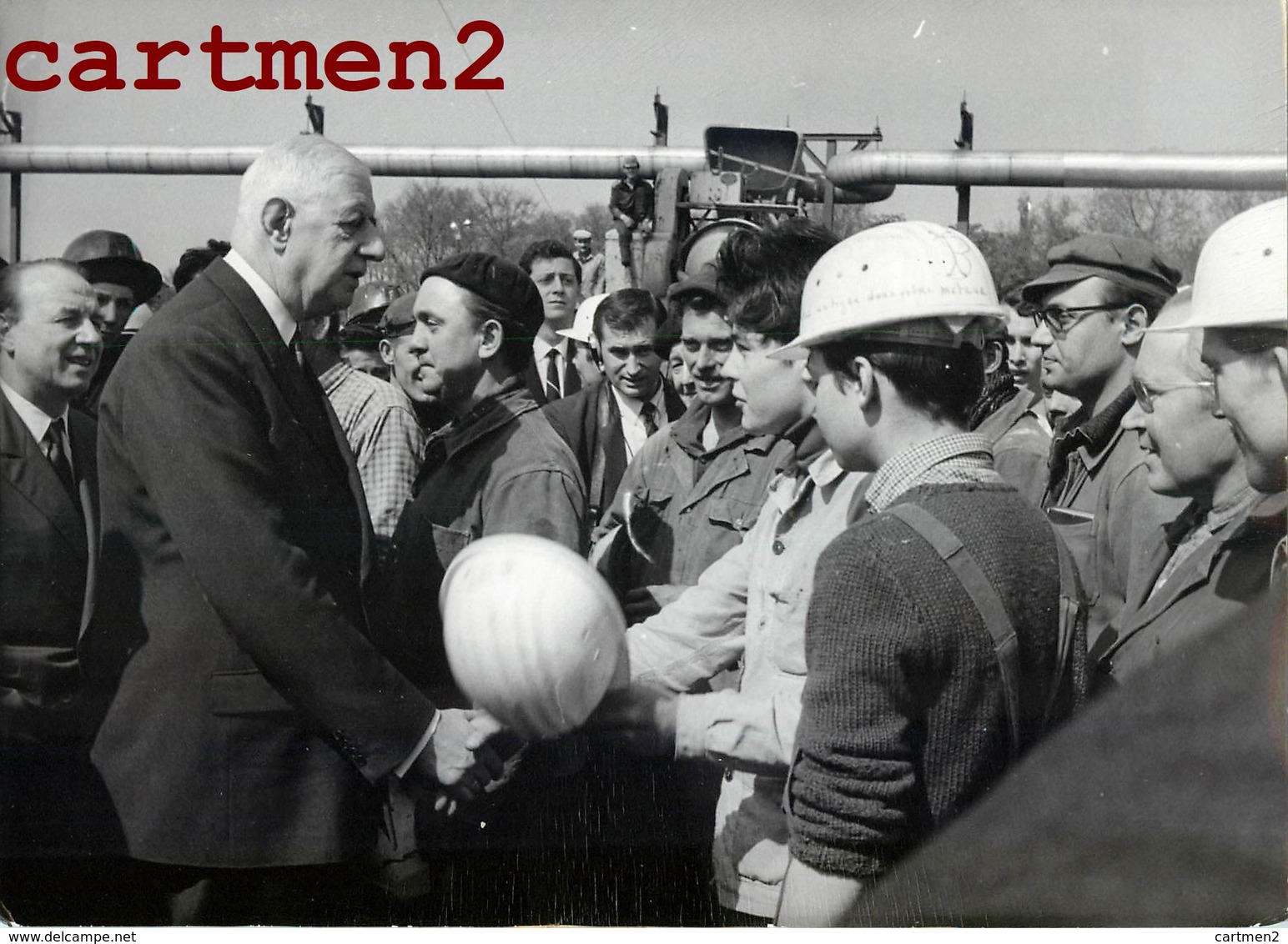 PHOTOGRAPHIE ANCIENNE LE GENERAL DE GAULLE A MAZINGARBE BASSIN HOUILLER USINES MINEURS MINE OUVRIERS 62 GUERRE POLITIQUE - Andere & Zonder Classificatie