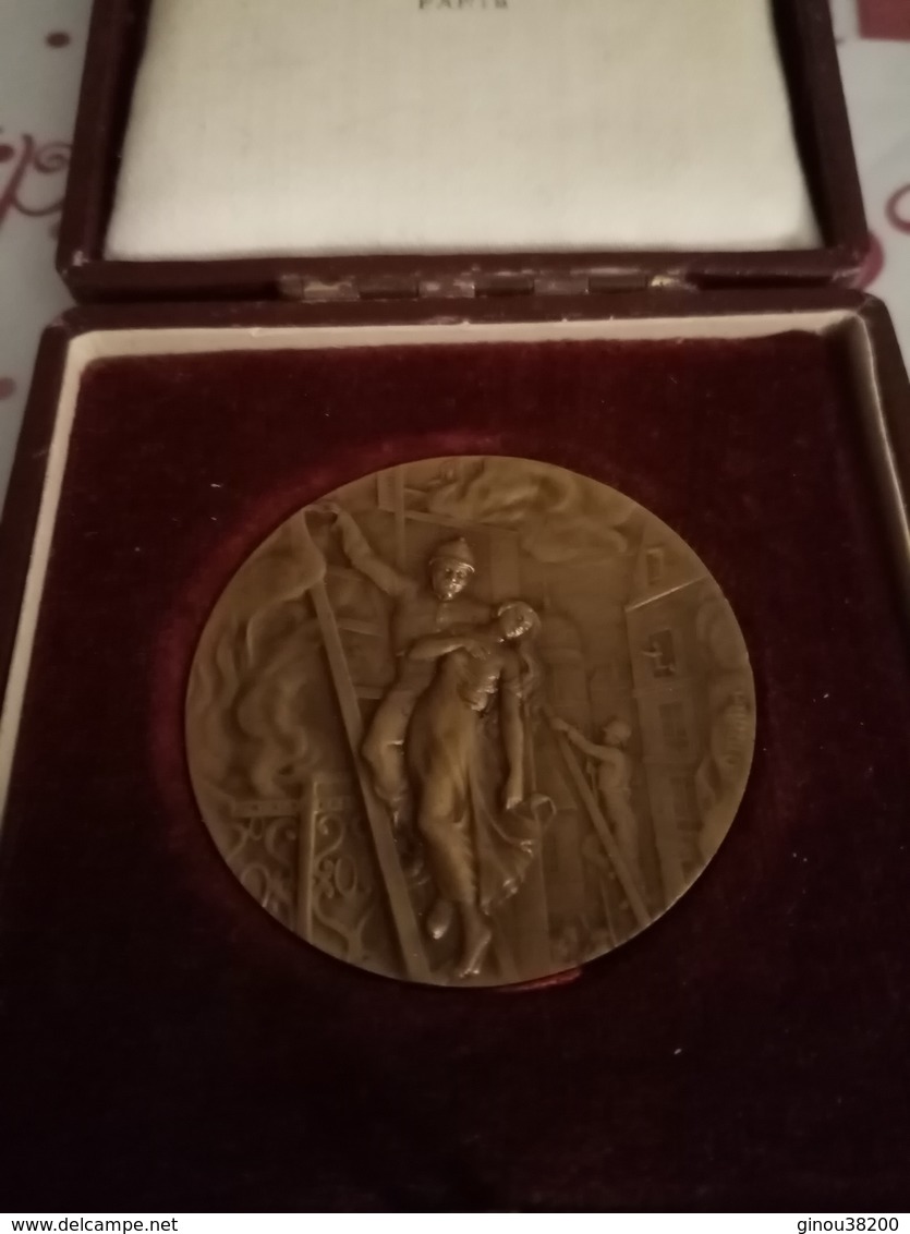 A1: Médaille Des Sapeurs Pompiers Concours Interdépartemental De CHARBONNIÈRE 5 JUIN 1927 DANS SA BOÎTE - Autres & Non Classés