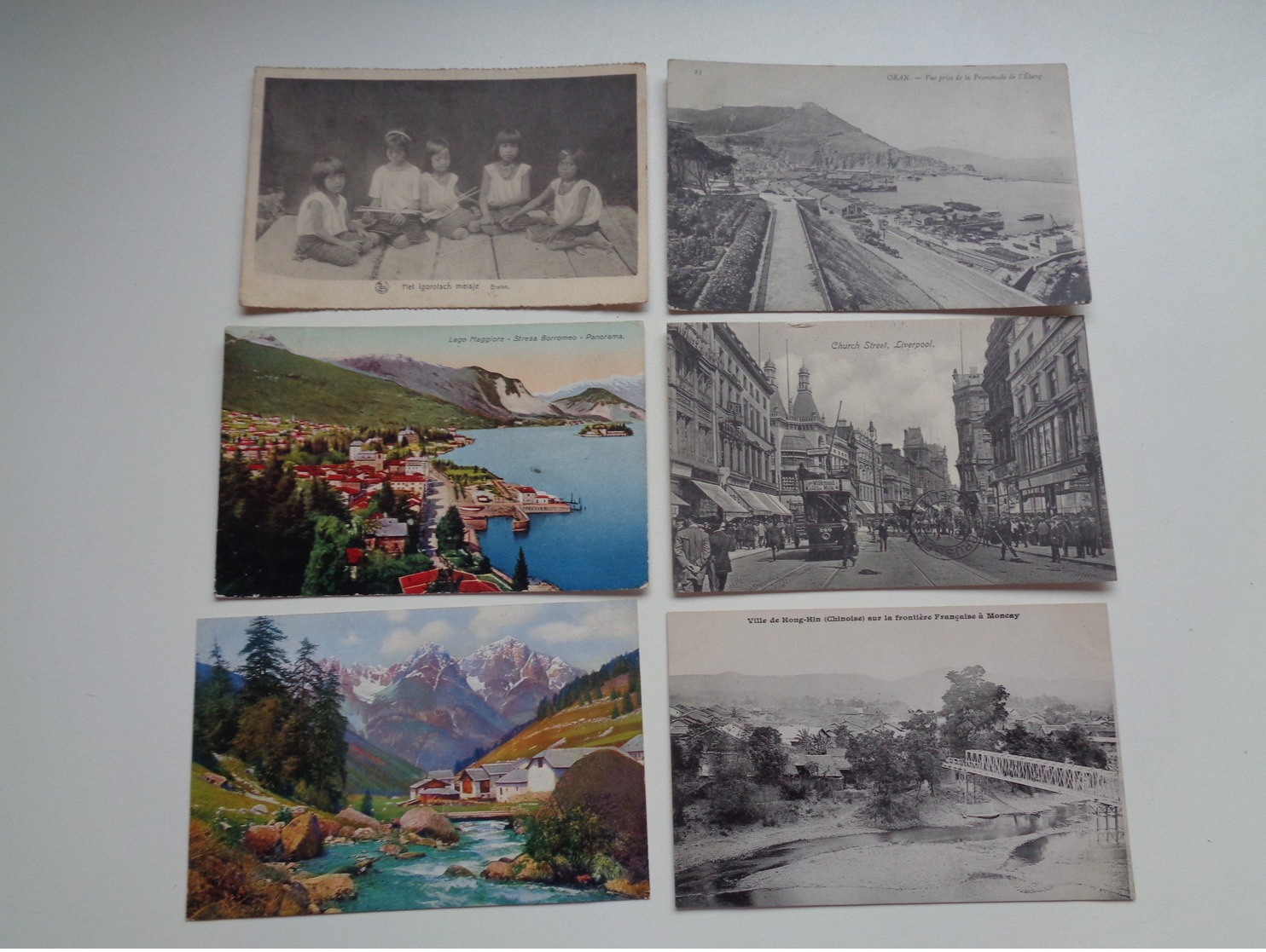 Lot de 60 cartes postales du monde        Lot van 60 postkaarten van de wereld - 60 scans