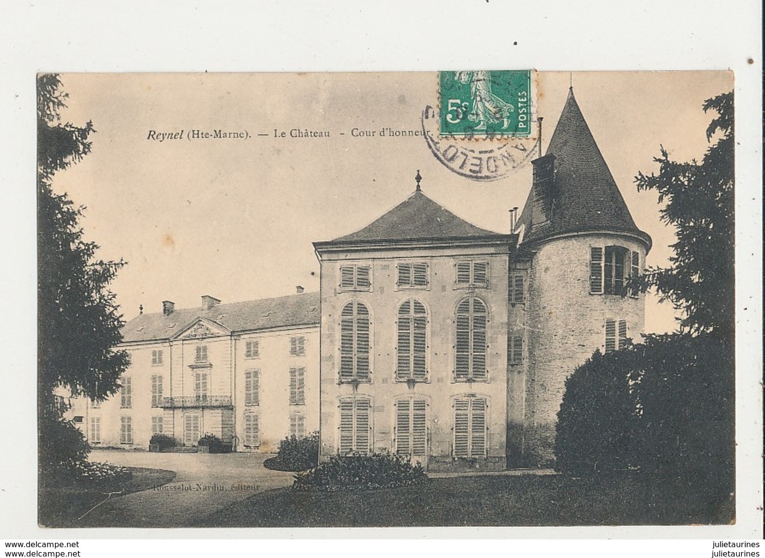 52 REYNAL LE CHATEAU COUR D HONNEUR CPA BON ETAT - Autres & Non Classés