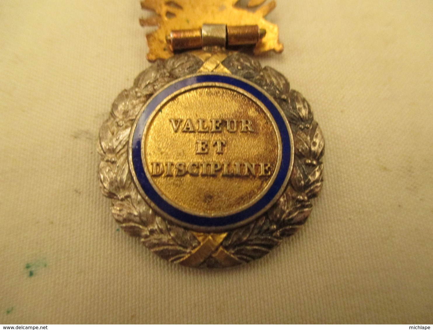 Medaille  - Valeur Militaire  - Bon état - Armes Neutralisées