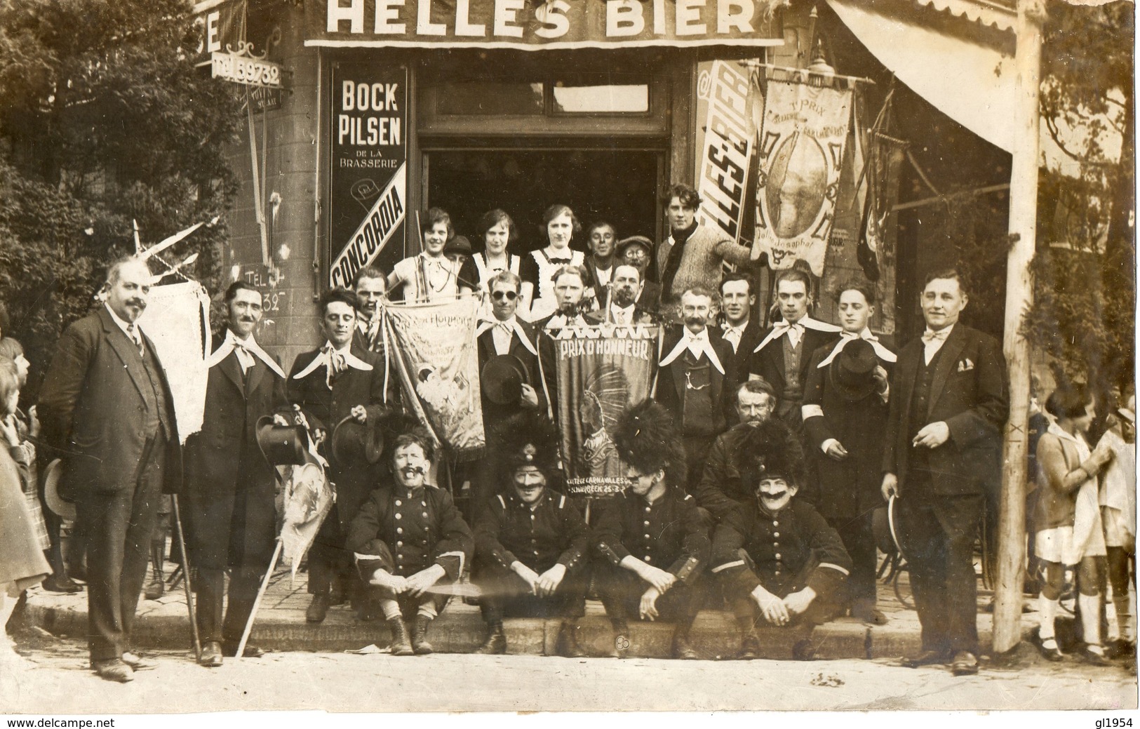 UIT  SCHAERBEEK     HELLES  BIER   CARNAVALES    DE JAREN  1920   -    23 Op 14.50  Cm - Andere & Zonder Classificatie