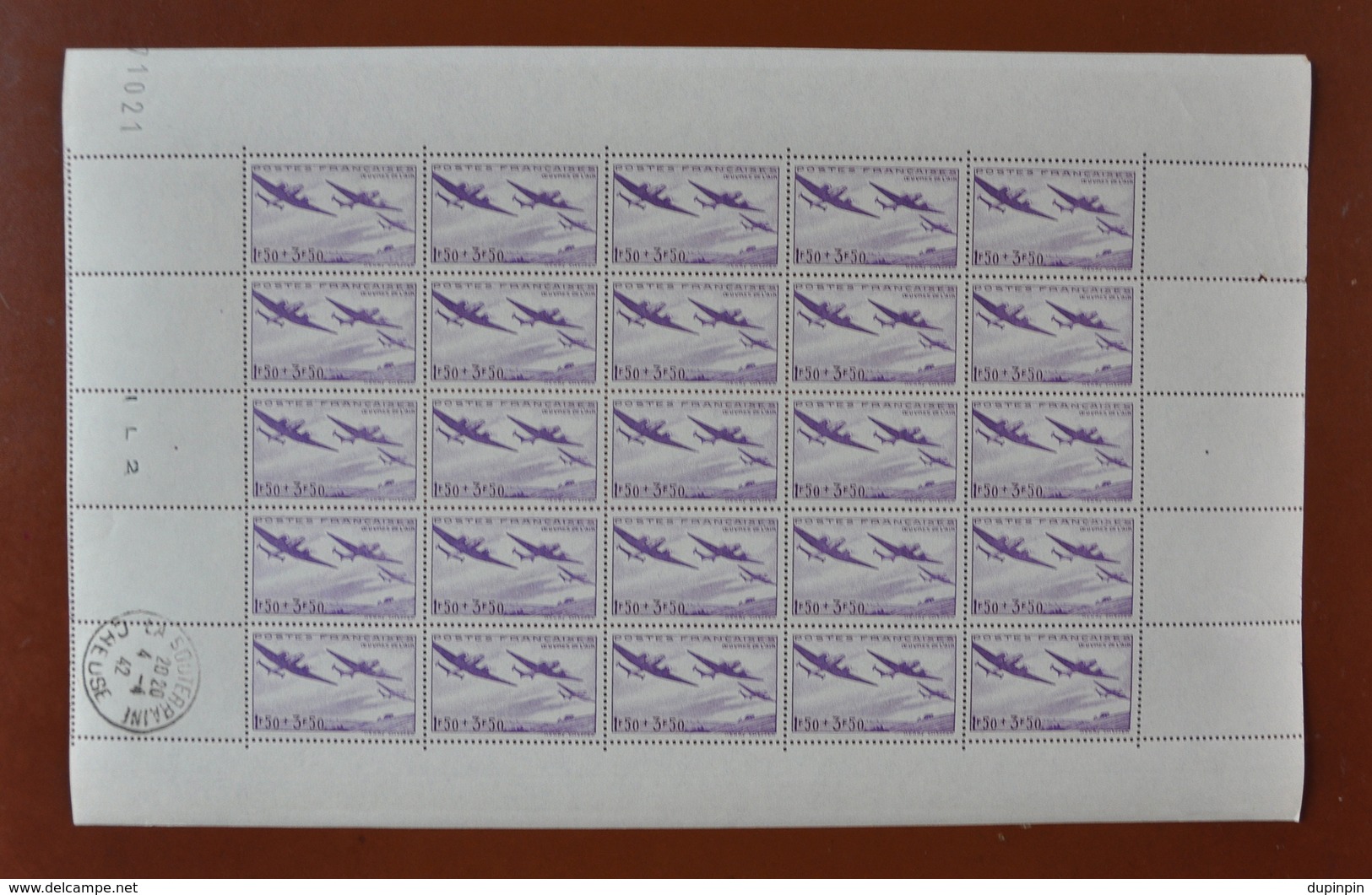 Feuille Complète De 50 Timbres Au Profit Des Oeuvres De L'air, 1f.50 + 3f.50 Violet N°540 - Volledige Vellen