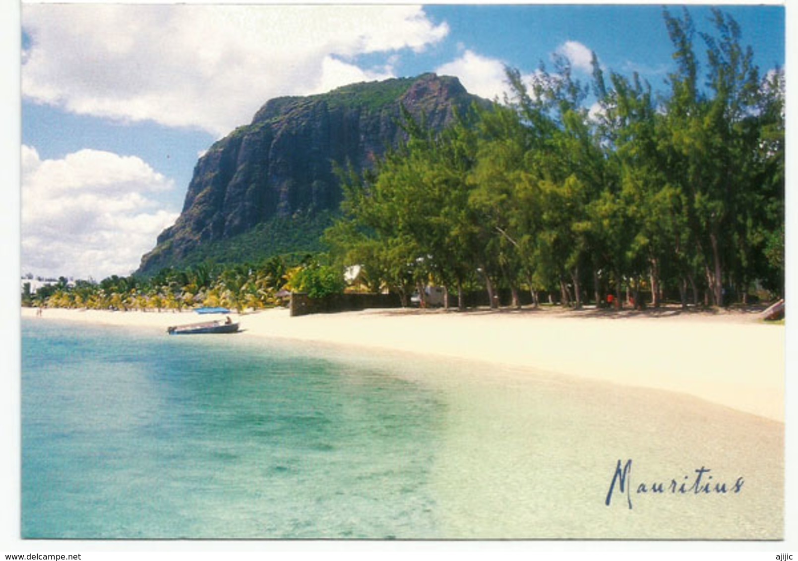 Le Morne, Sa Plage.Maurice.  Carte Postale Neuve Non Circulée - Maurice