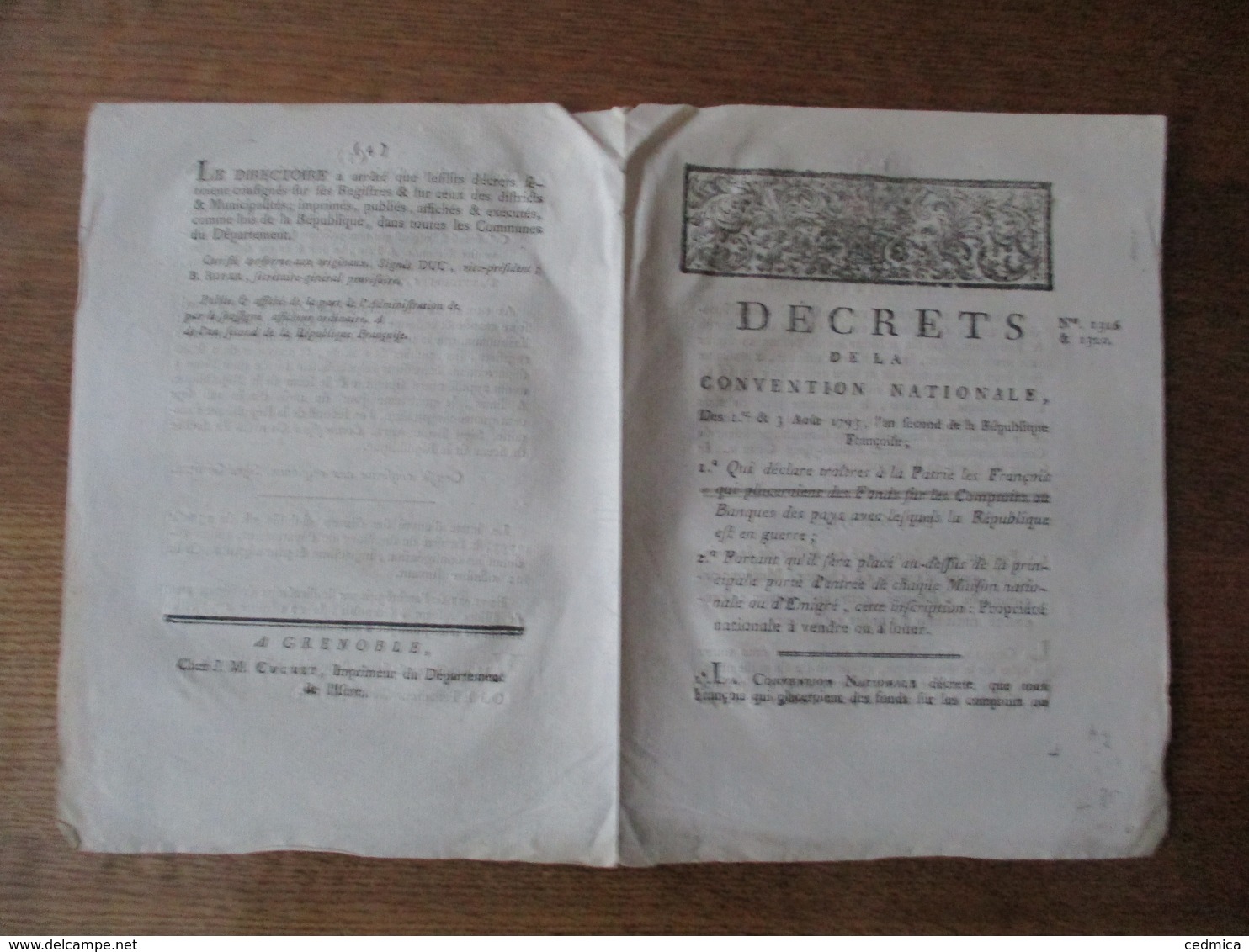 DECRETS DE LA CONVENTION NATIONALE DES 1er & 3 AOÛT 1793 QUI DECLARE TRAÎTRES A LA PATRIE LES FRANCAIS QUI PLACEROIENT D - Décrets & Lois