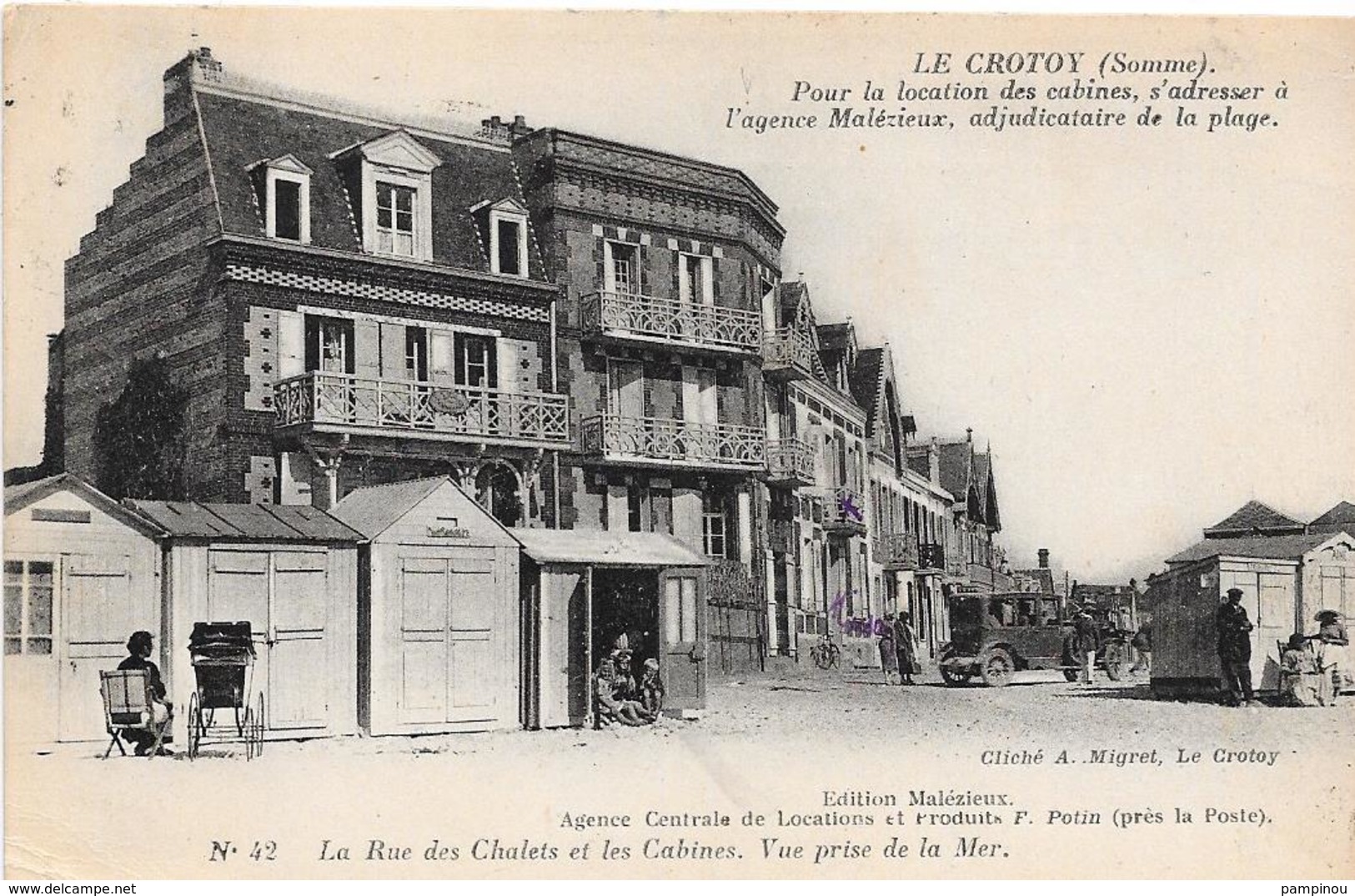 80 LE CROTOY - La Rue Des Chalets Et Les Cabines - Vue Prise De La Mer - Le Crotoy