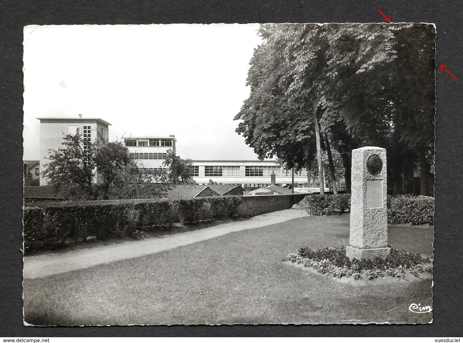 La Chatre Le Square Et Le Cours Complémentaire CPSM Indre Touraine - La Chatre