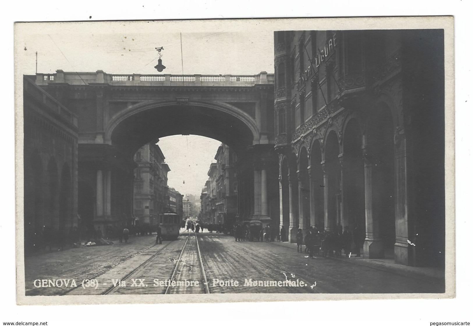 2714 - GENOVA VIA XX SETTEMBRE PONTE MONUMENTALE ANIMATA 1920 CIRCA - Genova