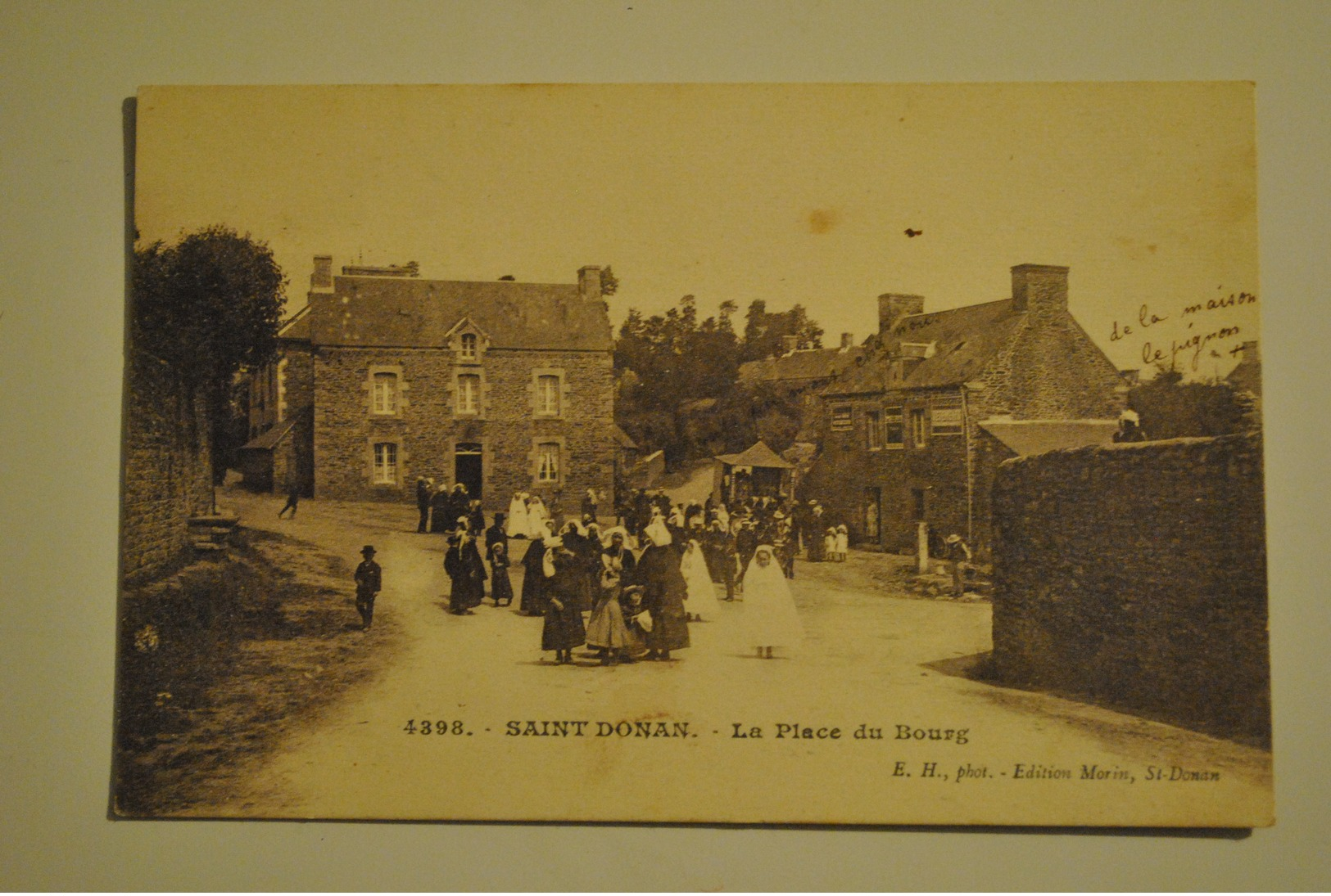 22 Côtes D'armor Saint Donan La Place Du Bourg Cpa Animée Carte Rare - Autres & Non Classés