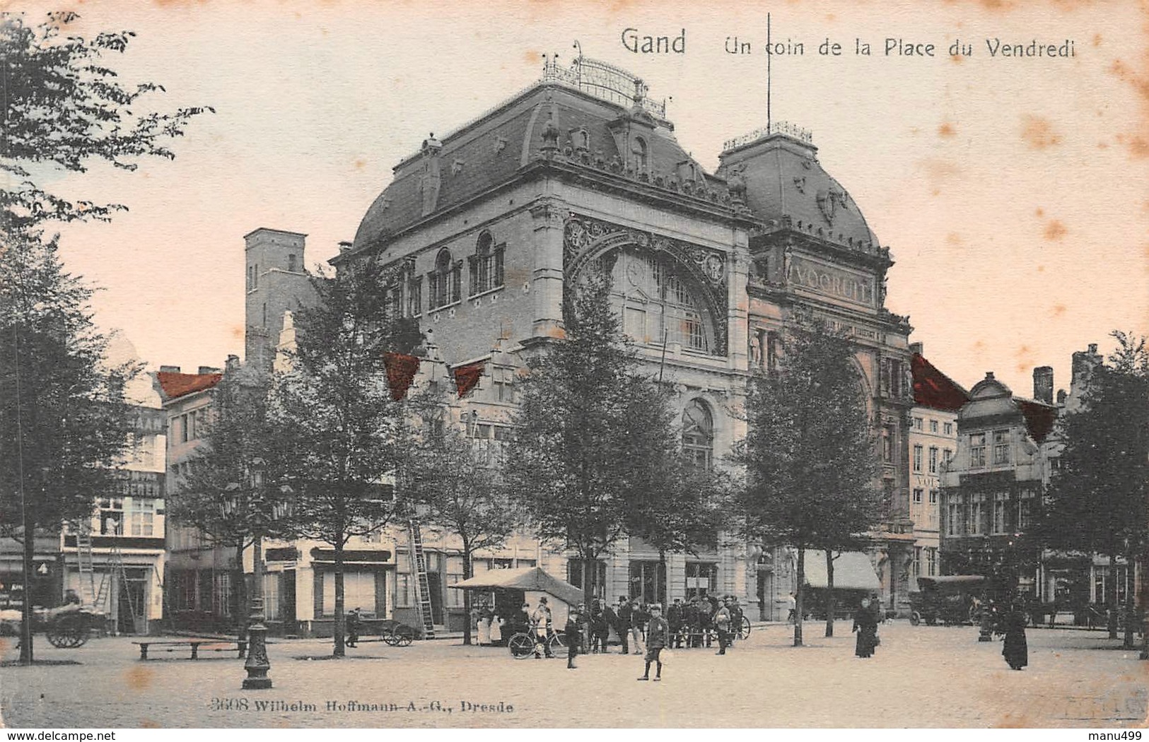 Gand - Un Coin De La Place Du Vendredi - Gent