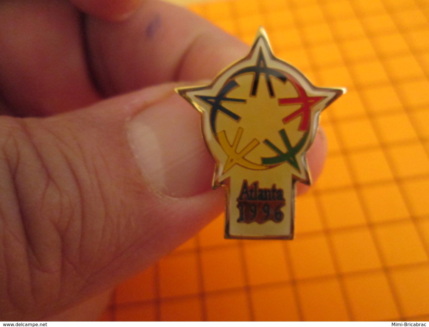 BRO120 Pas Pin's Mais BROCHE état Neuf / THEME JEUX OLYMPIQUES / ATLANTA 1996 - Juegos Olímpicos