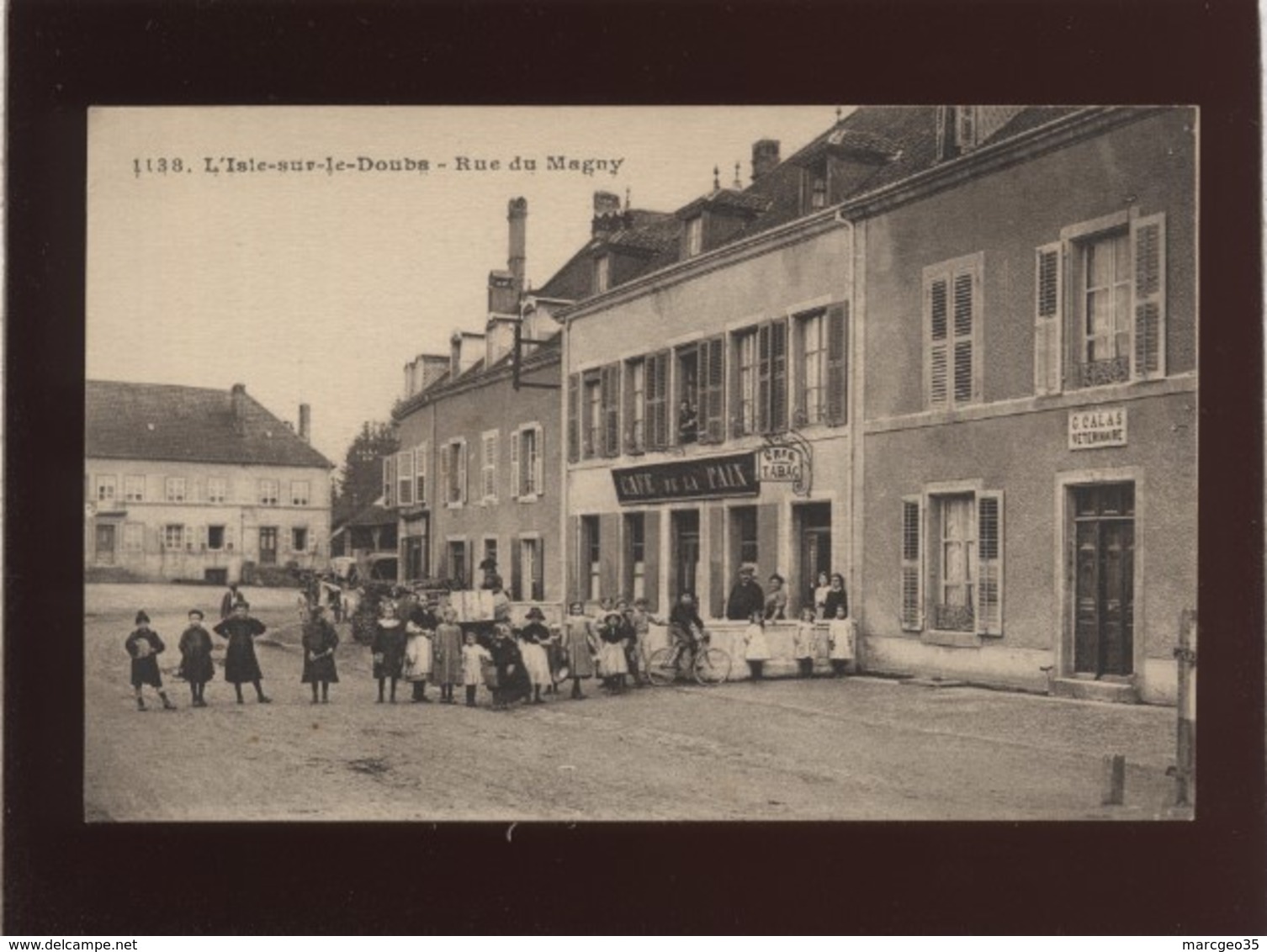 25 L'isle Sur Le Doubs Rue Du Magny édit. Gaillard Pretre N° 1138 Café De La Paix Tabac , Calac Vétérinaire , Animée - Isle Sur Le Doubs